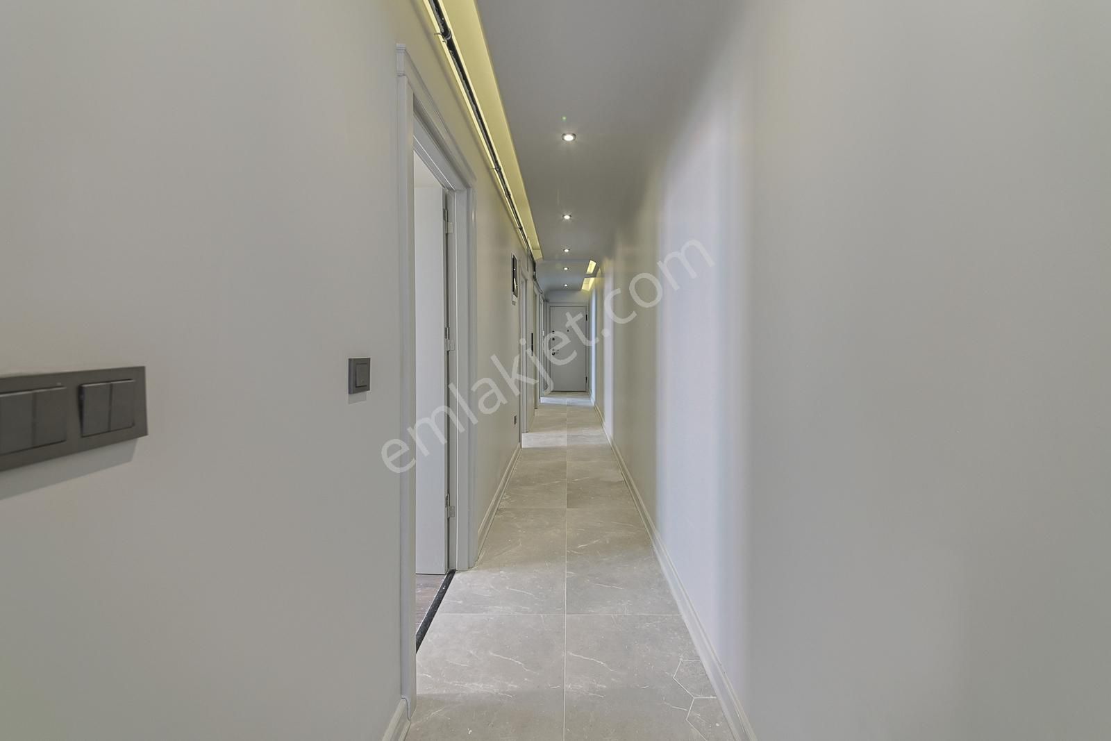 Aktüel'den Bostancı'da Deniz Görür 3+1 Lüx Sıfır - Görsel 23