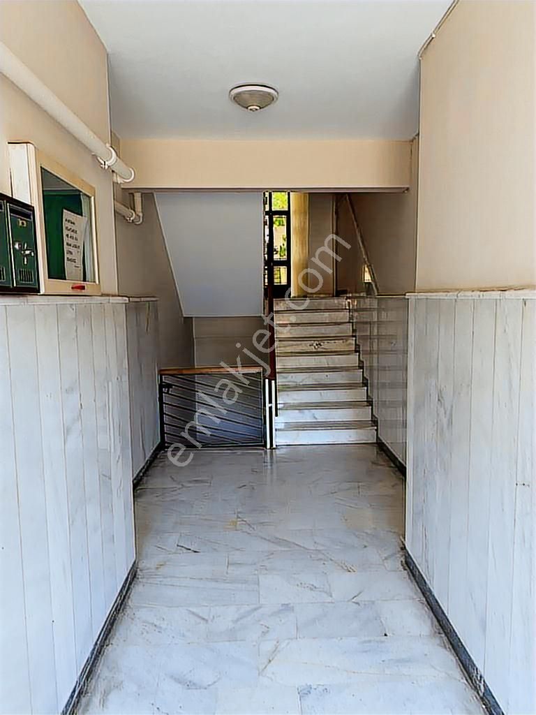 Maltepe Bağdat Cad. Üzerinde Merkezde 160m2 Balkonlu Yatırımlık - Görsel 7