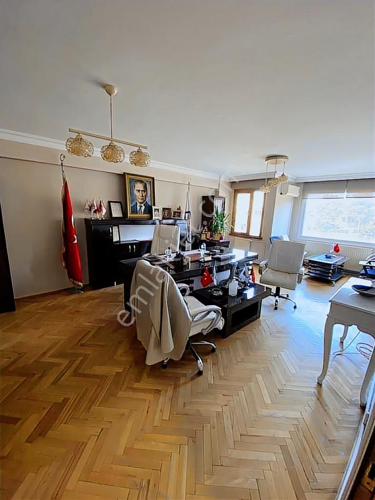 Maltepe Bağdat Cad. Üzerinde Merkezde 160m2 Balkonlu Yatırımlık - Görsel 8