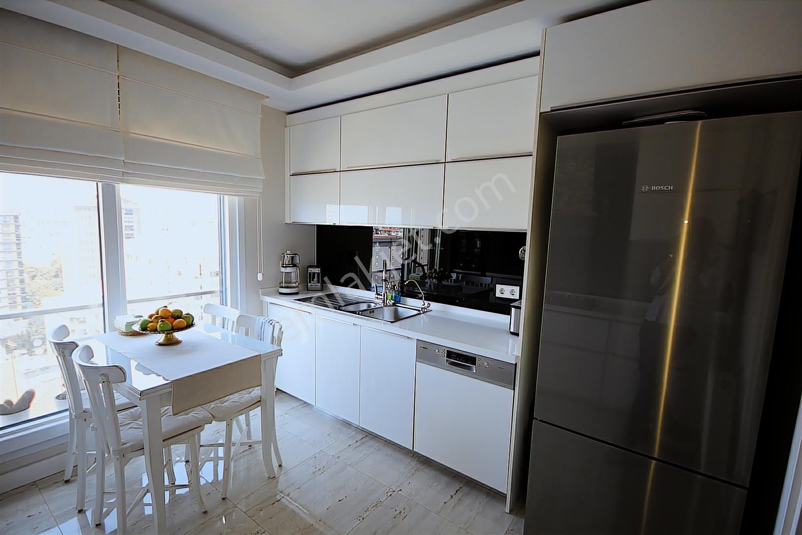 Suadiye'de Bağdat'a Yakın 230 M2 Kısmi Deniz Manzaralı Dubleks - Görsel 23