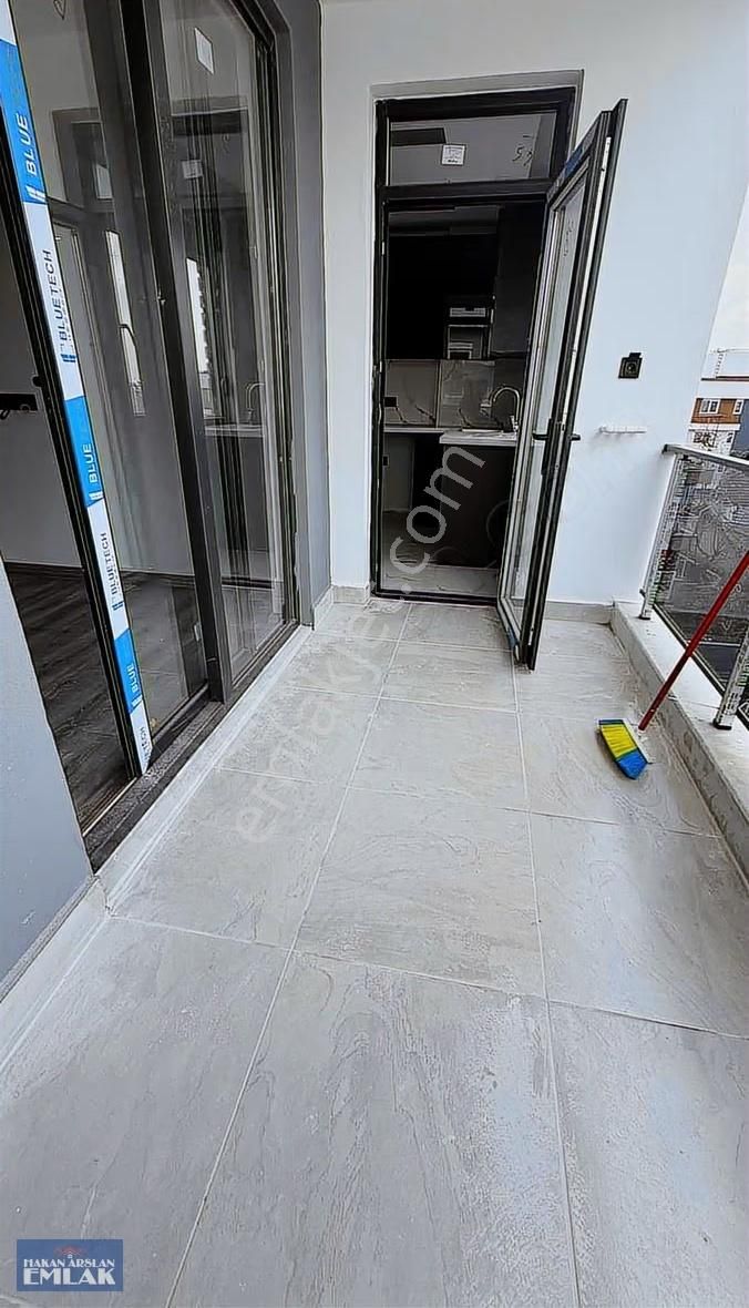 Tapu Masrafsız Erenköyn En Güzel Konumnda Genişmodernsatlk Daire - Görsel 4