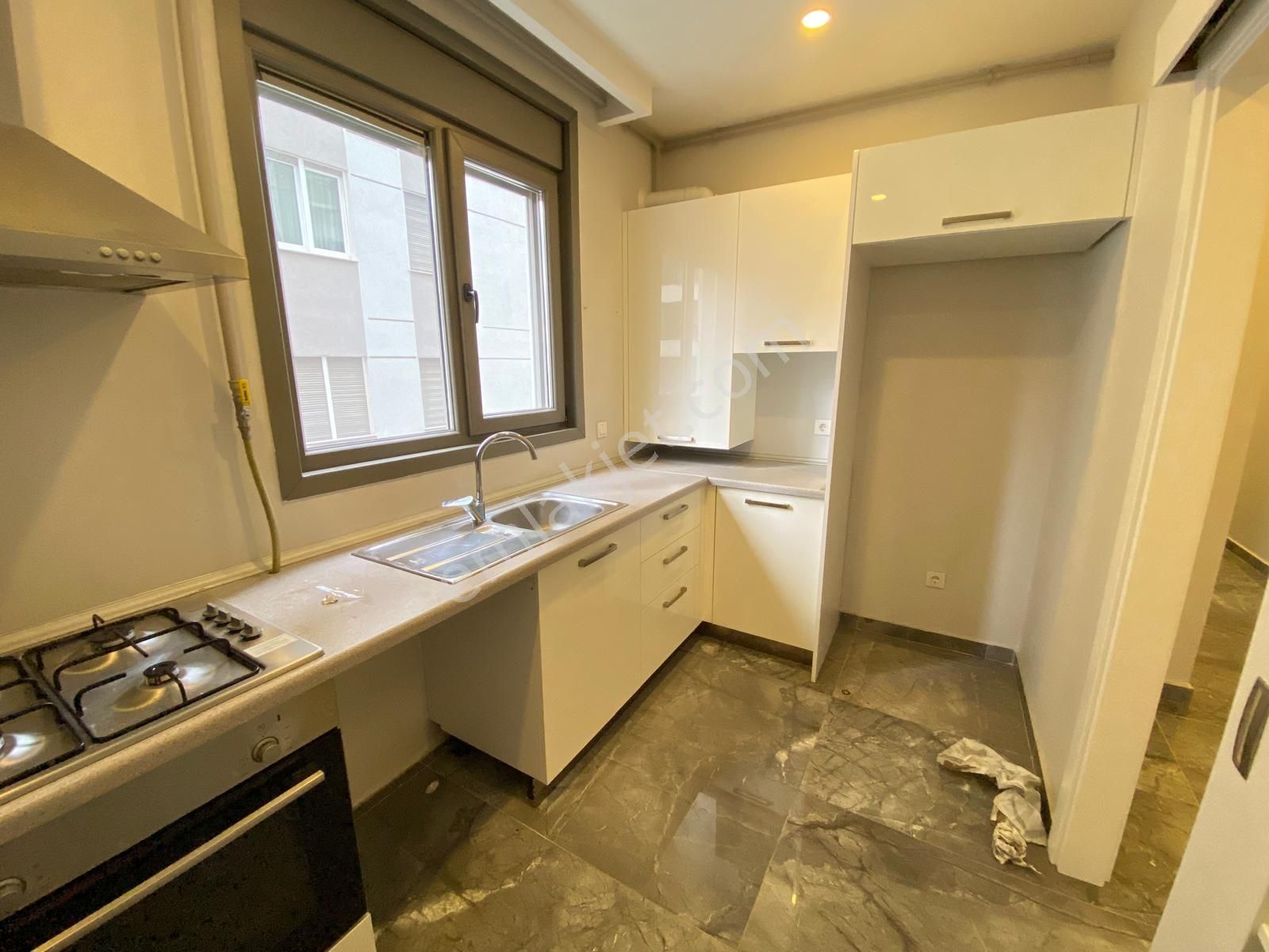 Caddebostan'da Bağdat Cad. Yakın 125 M2 Yeni Binada Lüks Daire - Görsel 15