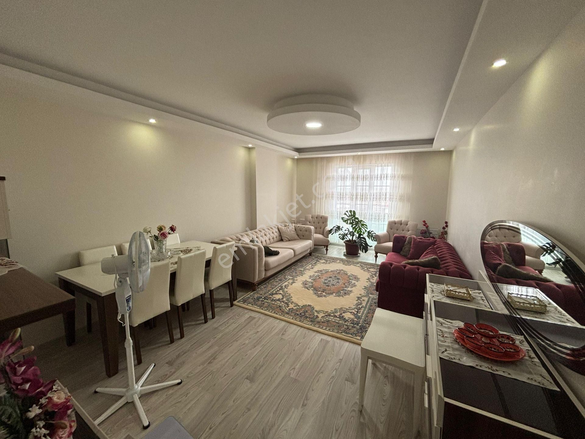 Güven'den Fullll Eşyalı 220m2 Geniş Teraslı Satılık 5+1 Dubleks - Görsel 4