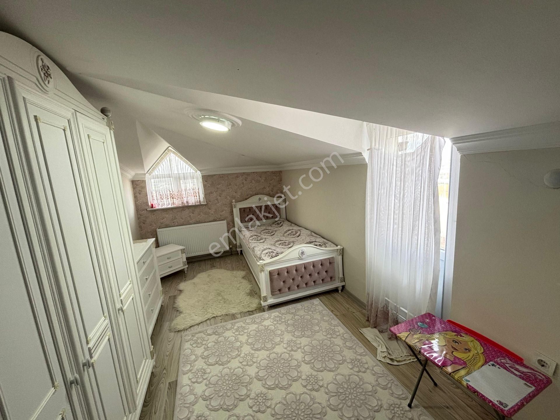 Güven'den Fullll Eşyalı 220m2 Geniş Teraslı Satılık 5+1 Dubleks - Görsel 10