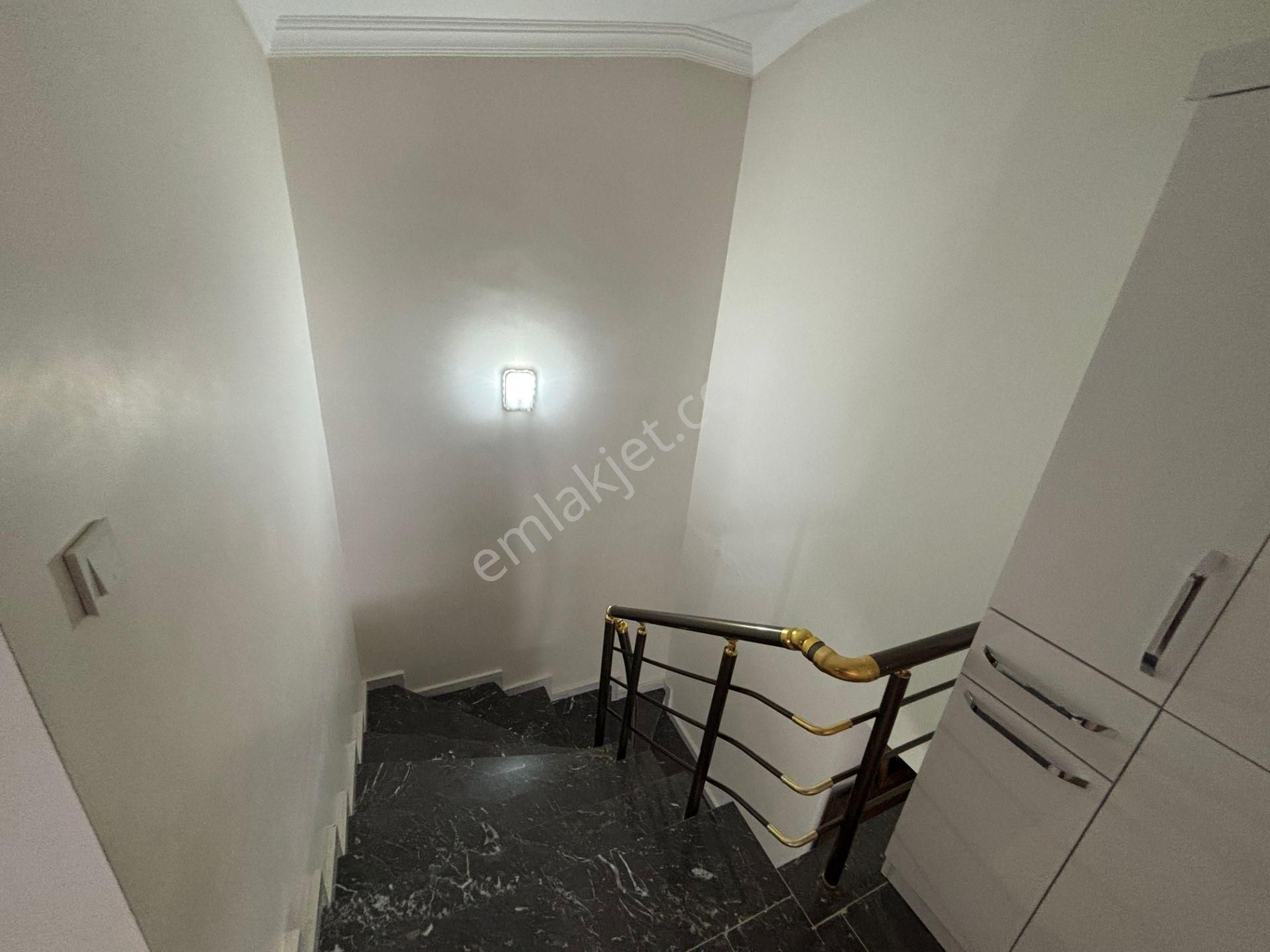 Güven'den Fullll Eşyalı 220m2 Geniş Teraslı Satılık 5+1 Dubleks - Görsel 25