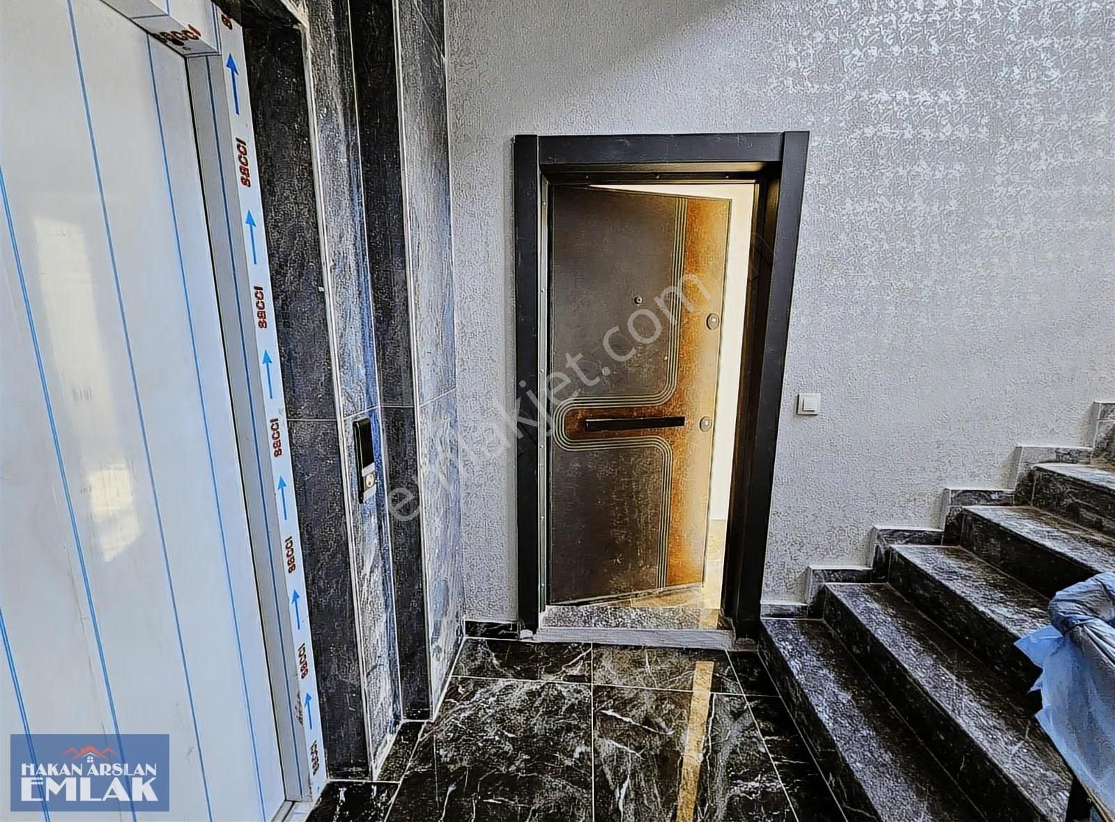 Kütükçü'de Güney Cepheli Ferah 1+1 Daire - Görsel 10