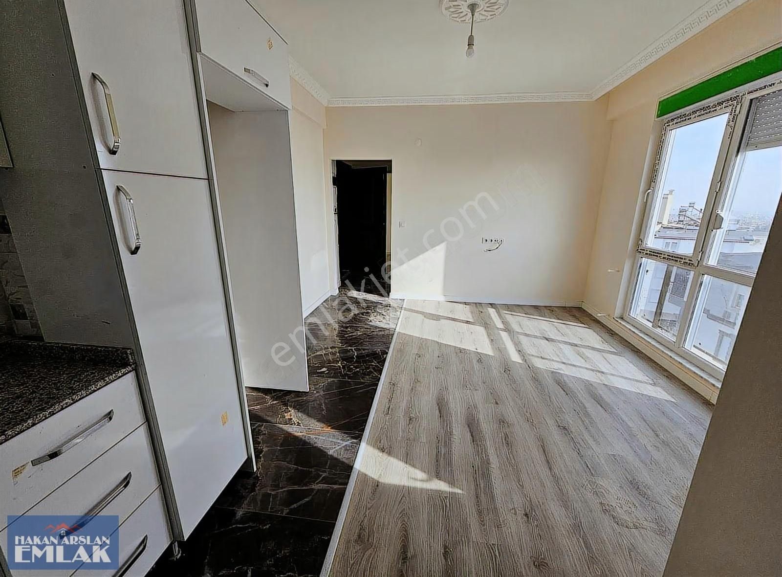 Kütükçü'de Güney Cepheli Ferah 1+1 Daire - Görsel 13