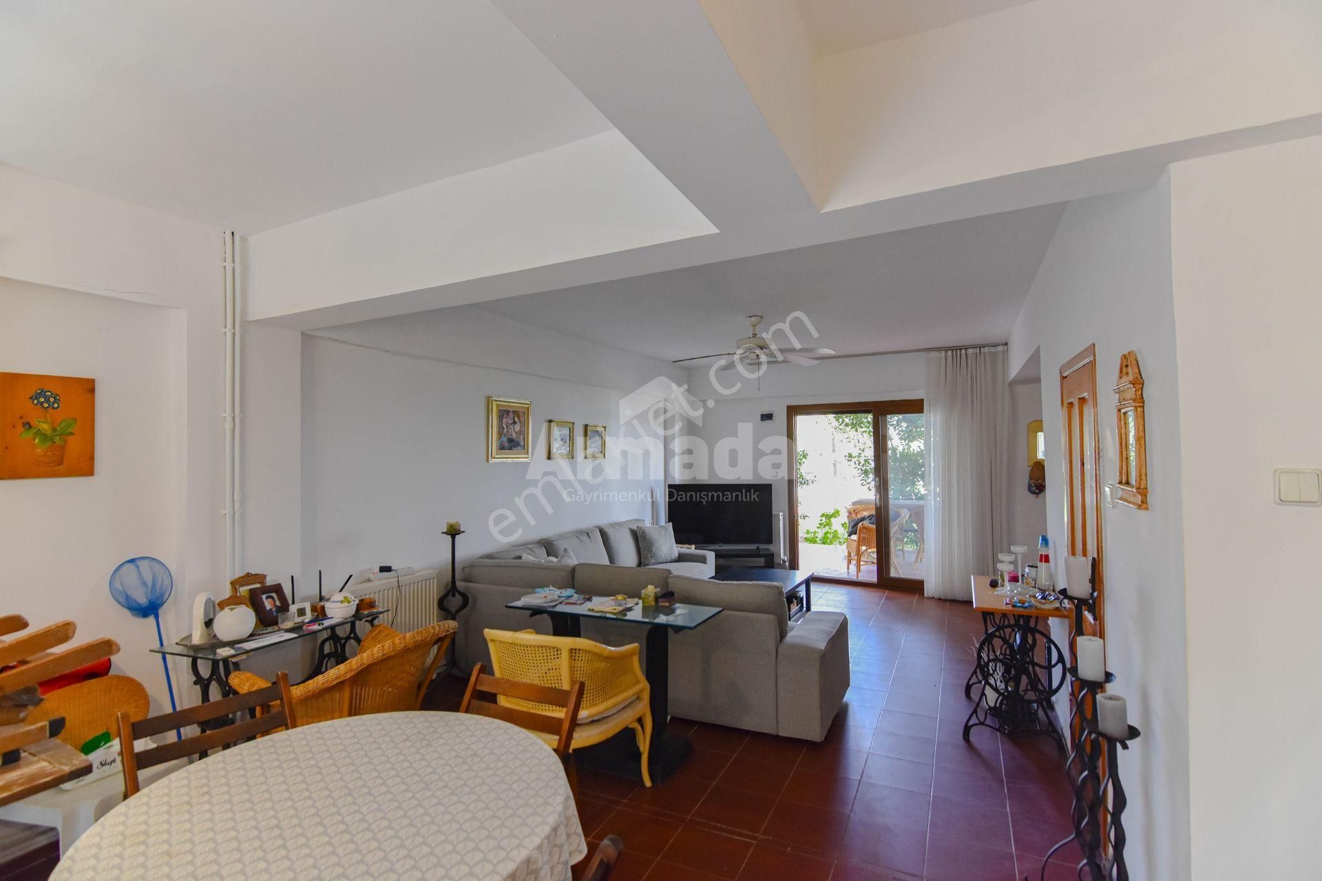 Kuşadası Karaova'da Denize 250m 4+1 Doğal Gazlı Villa - Görsel 5