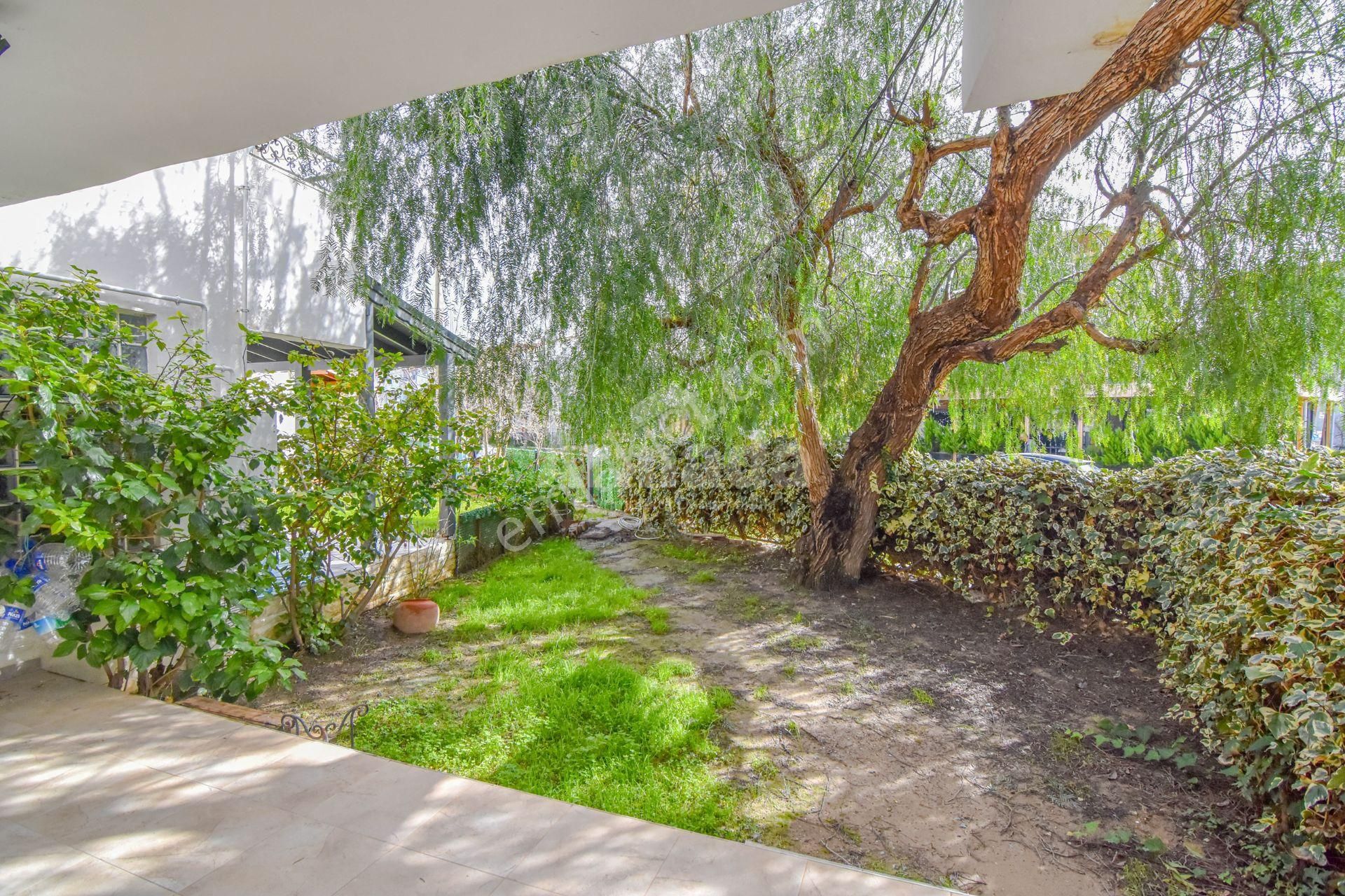 Kuşadası Karaova'da Denize 250m 4+1 Doğal Gazlı Villa - Görsel 27