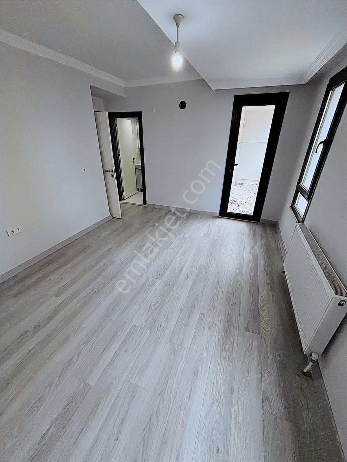 Hürriyet Mah De Site İçinde Geniş Ferah 2+1 Ara Kat Daire - Görsel 15