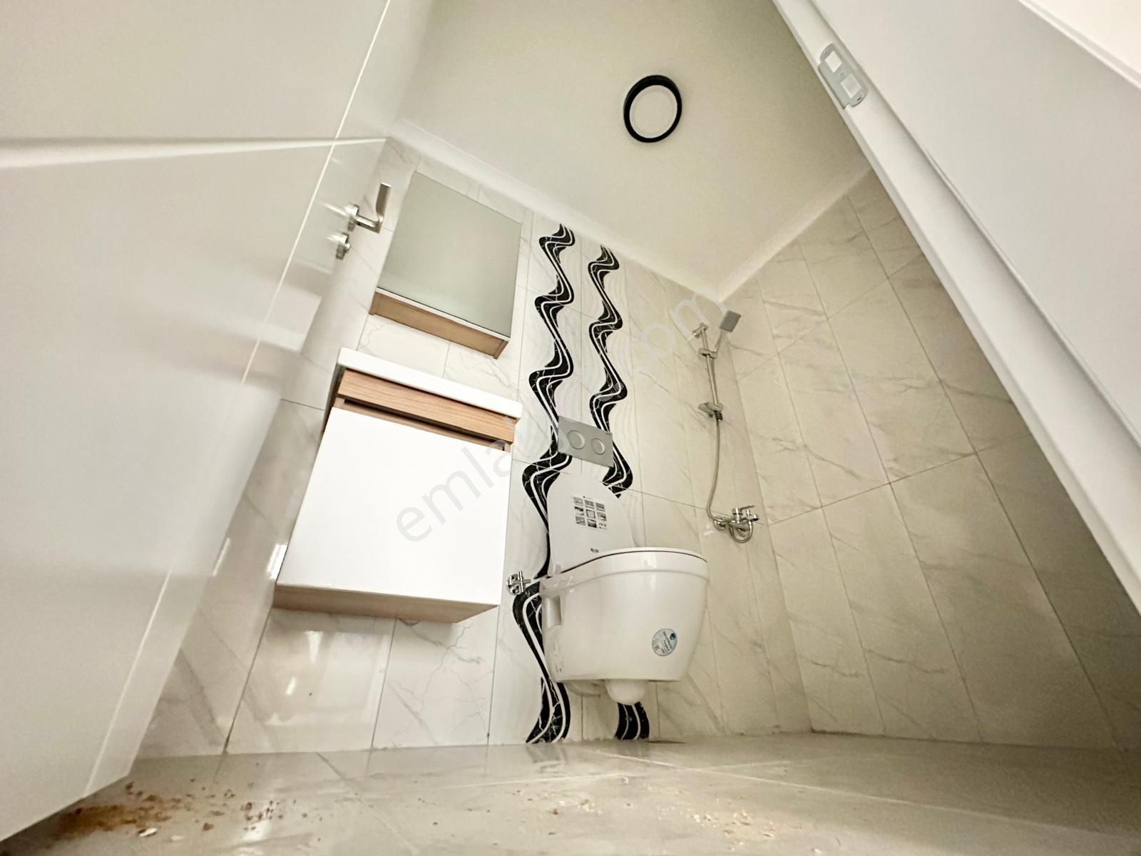 ꧁sadece Ay Emlak'tan꧂akçay'da Kombili Ebeveyn Banyolu Ön Cephe Ayrı Mutfak Arakat Satılık 2+1 Daire - Görsel 25