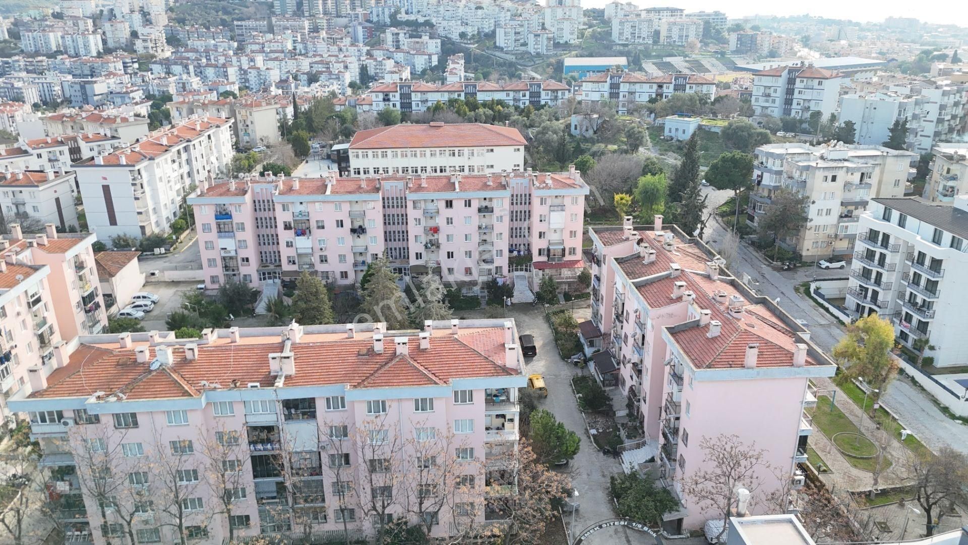 Kuşadasında Konforlu Tatil Keyfinde Satılık 2+1 Daire - Görsel 29