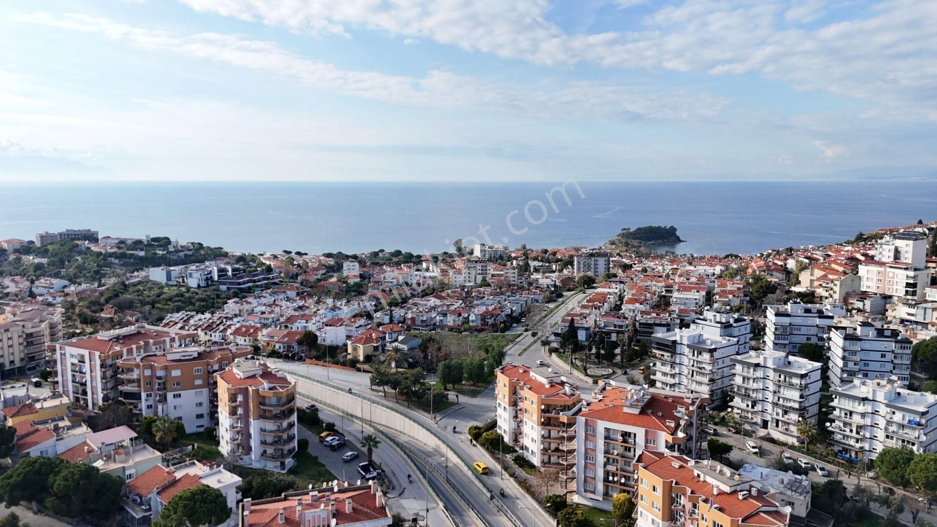 Kuşadasında Konforlu Tatil Keyfinde Satılık 2+1 Daire - Görsel 34