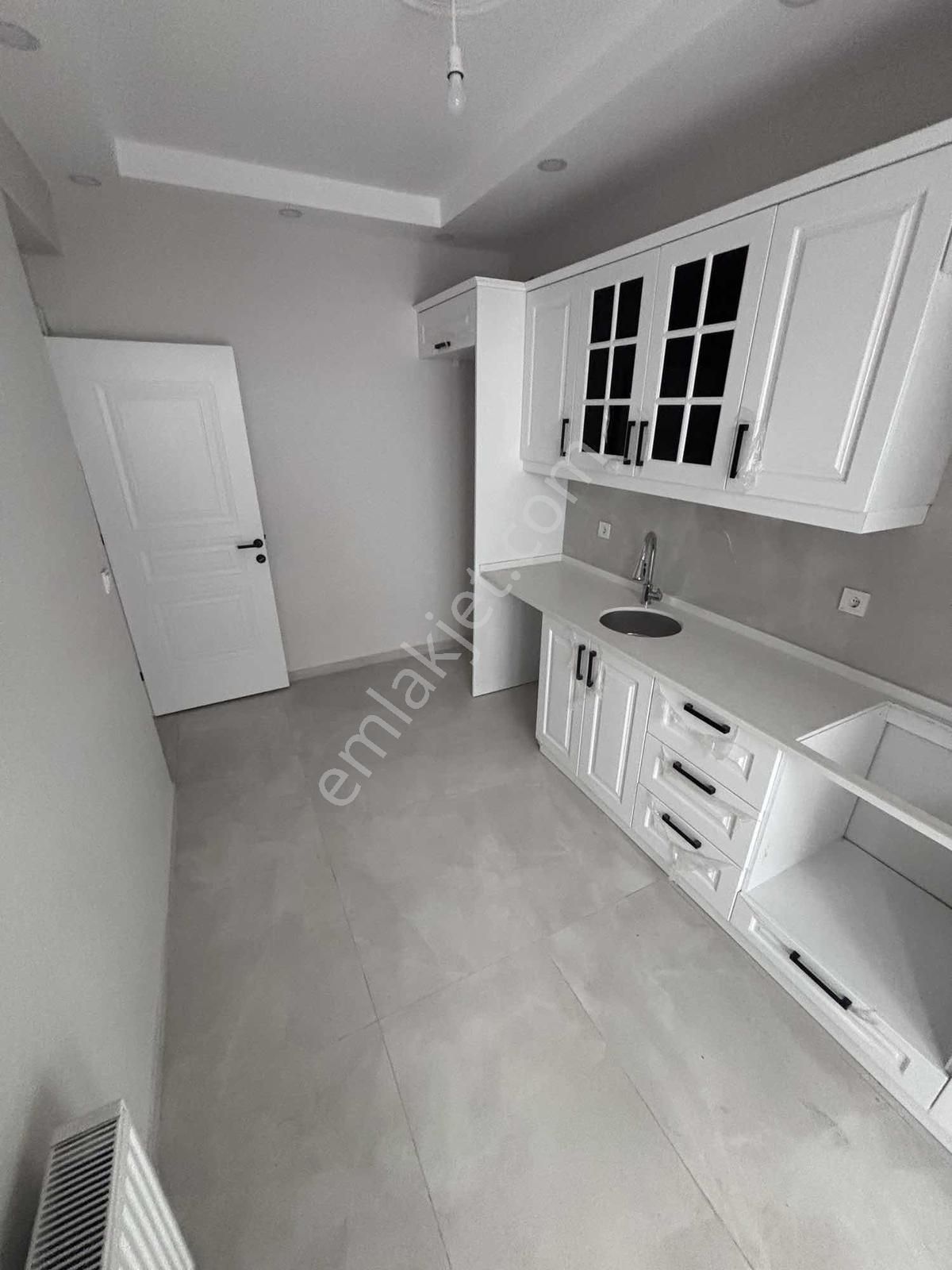 Çobançeşme Mah De Cumhuriyet Parkına Yakın Butik Site - Görsel 7