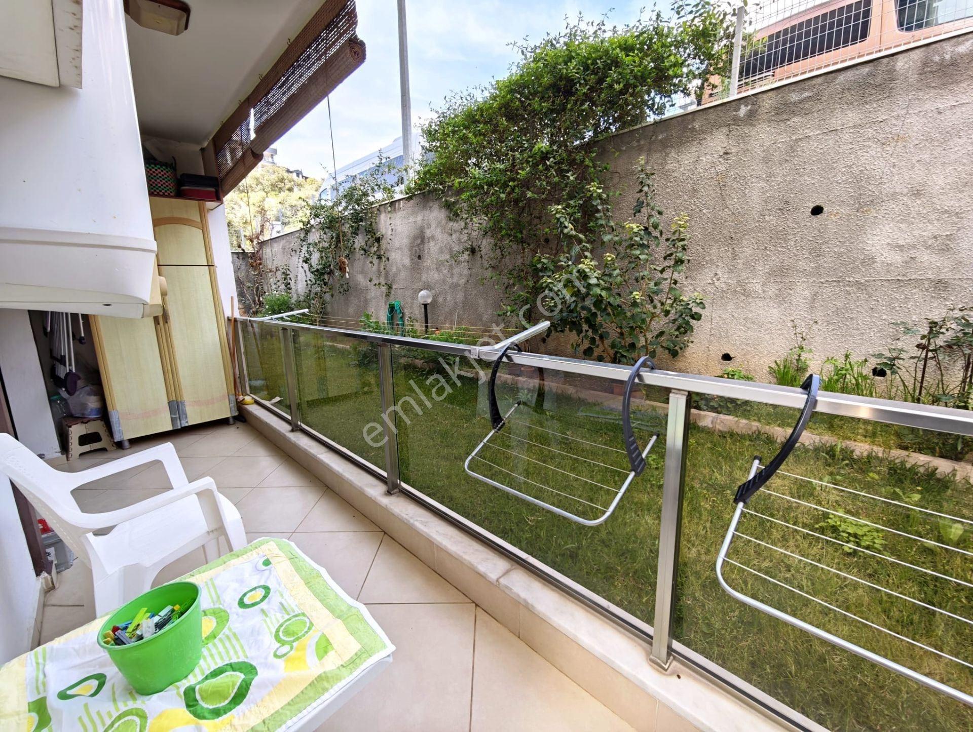 Kuşadası Ege Mahallesinde Satılık Bahçe Katı Geniş Daire - Görsel 24