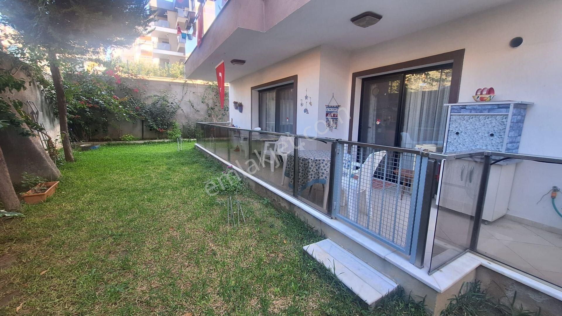 Kuşadası Ege Mahallesinde Satılık Bahçe Katı Geniş Daire - Görsel 19