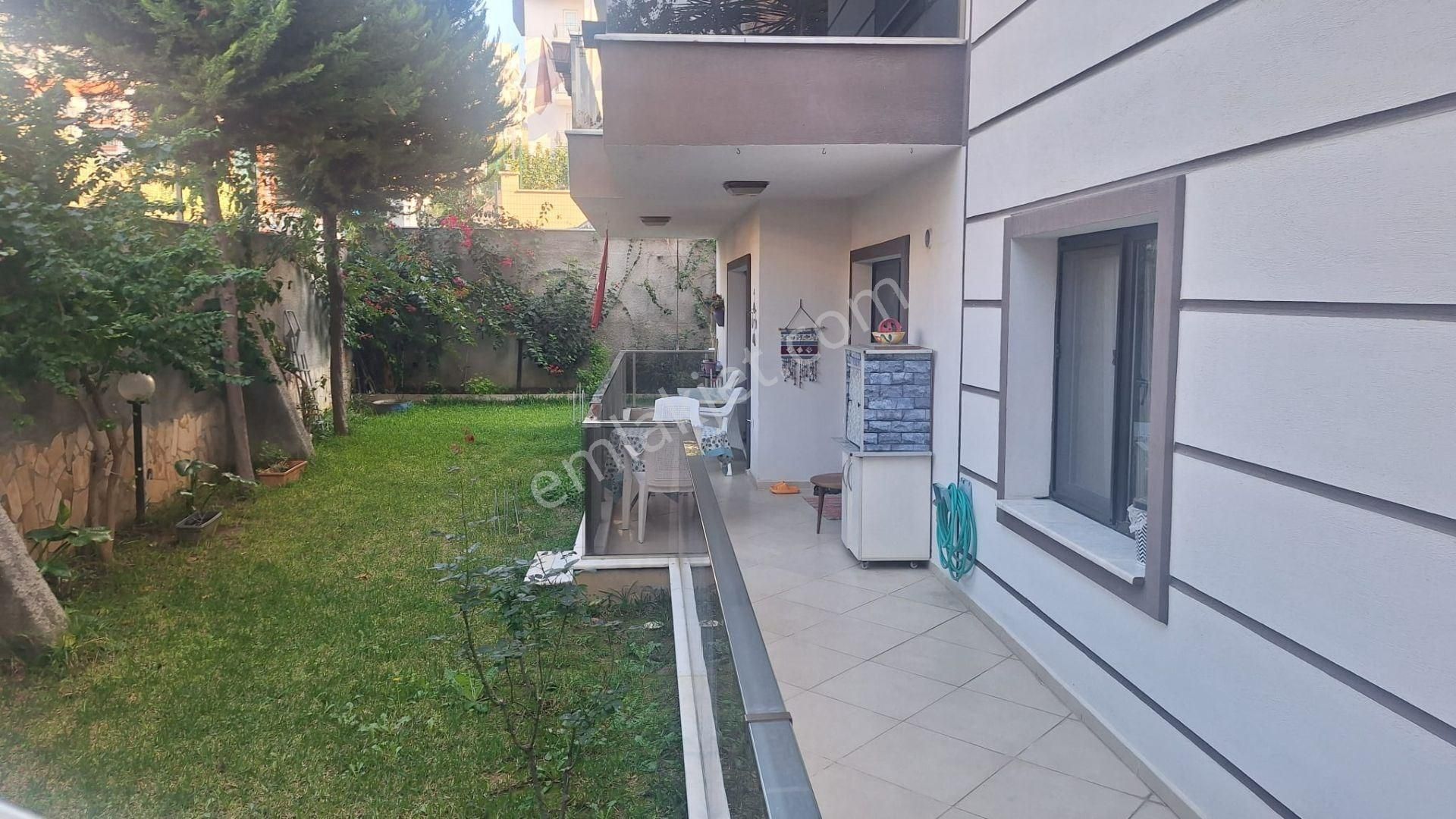 Kuşadası Ege Mahallesinde Satılık Bahçe Katı Geniş Daire - Görsel 6