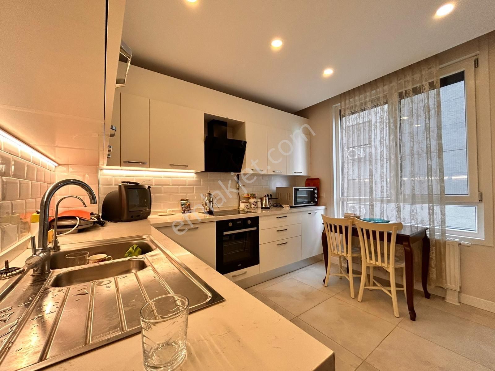 Suadiye Sahilde Deniz Manzaralı 160 M2 Balkonlu Süper Lüks - Görsel 9