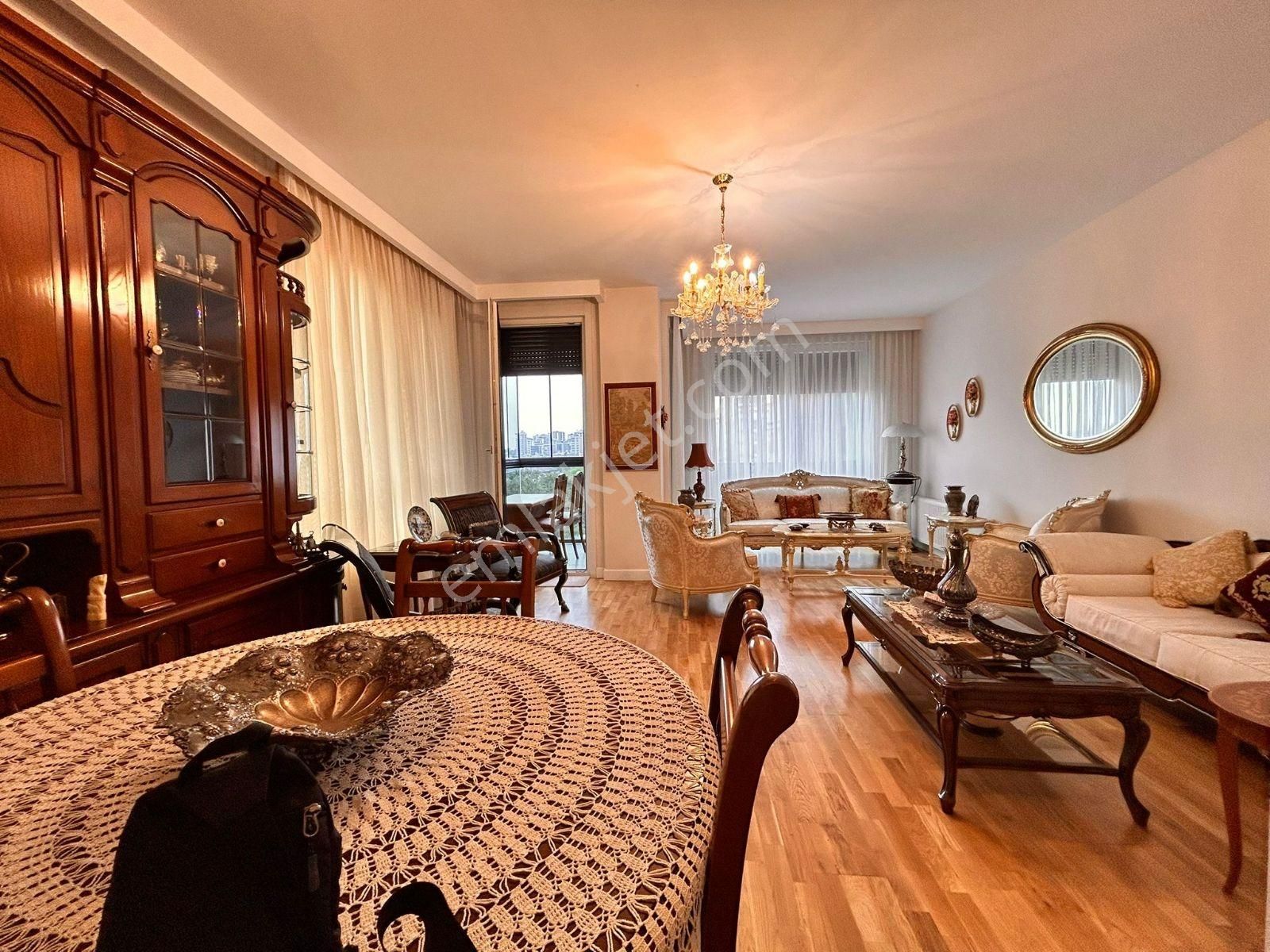 Suadiye Sahilde Deniz Manzaralı 160 M2 Balkonlu Süper Lüks - Görsel 20