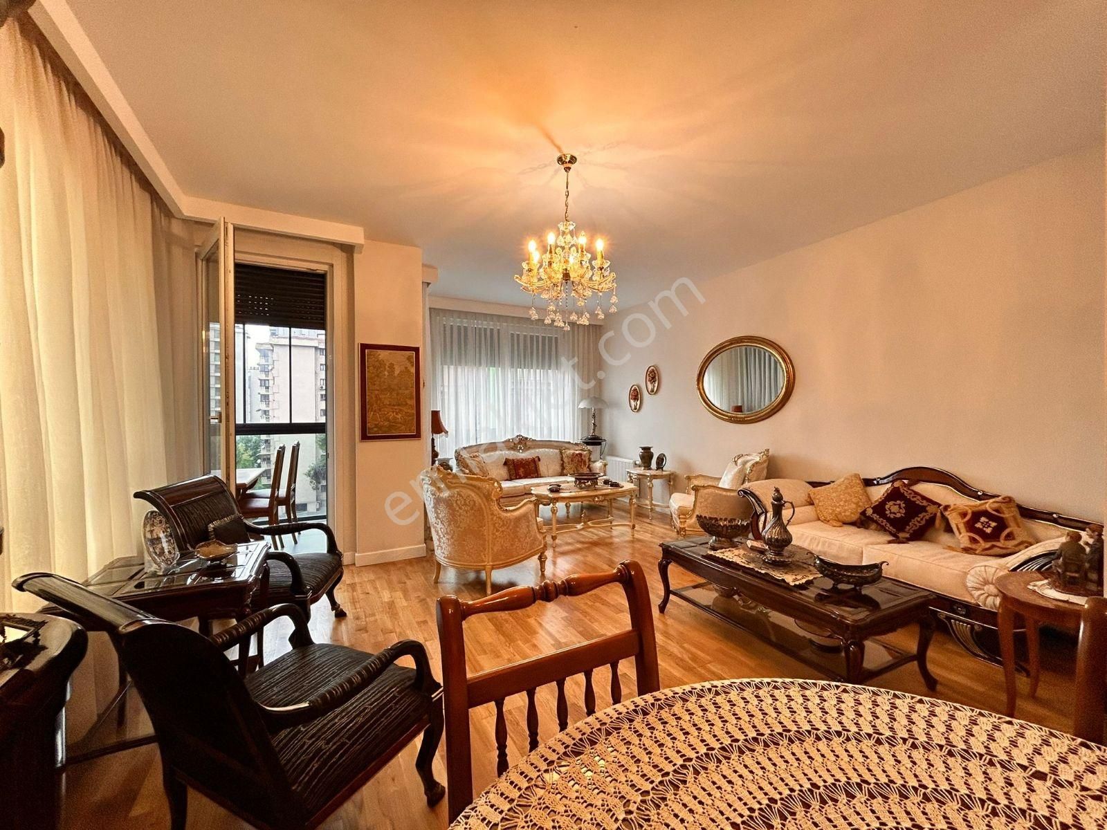 Suadiye Sahilde Deniz Manzaralı 160 M2 Balkonlu Süper Lüks - Görsel 15