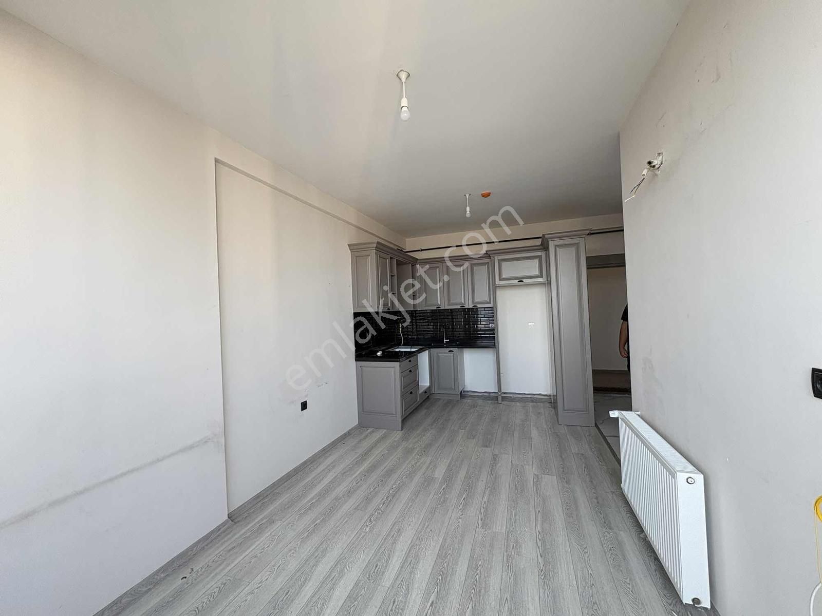 New Form'dan Merkez Mahallesin'de Kiralık 2+1 Eşyasız Daire - Görsel 2