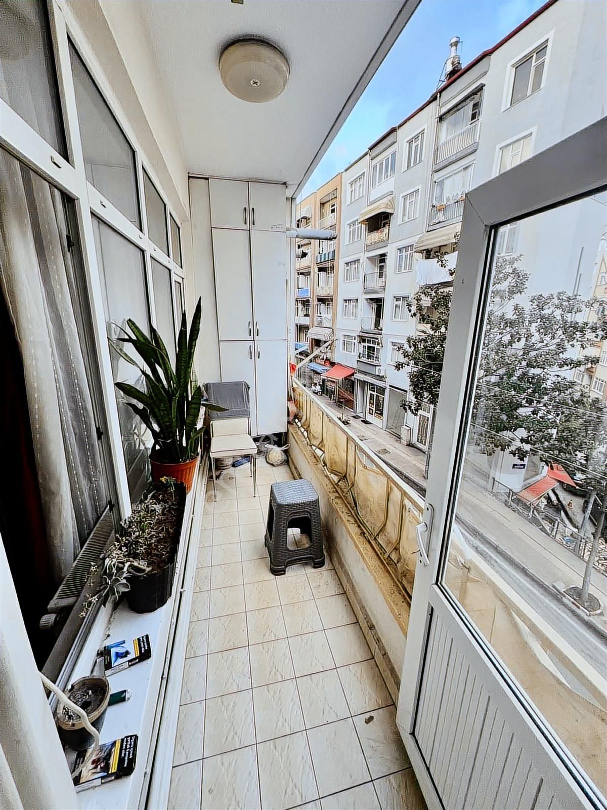 Modern Pazarında 2. Kat Temiz Geniş Odalı 2+1 - Görsel 8