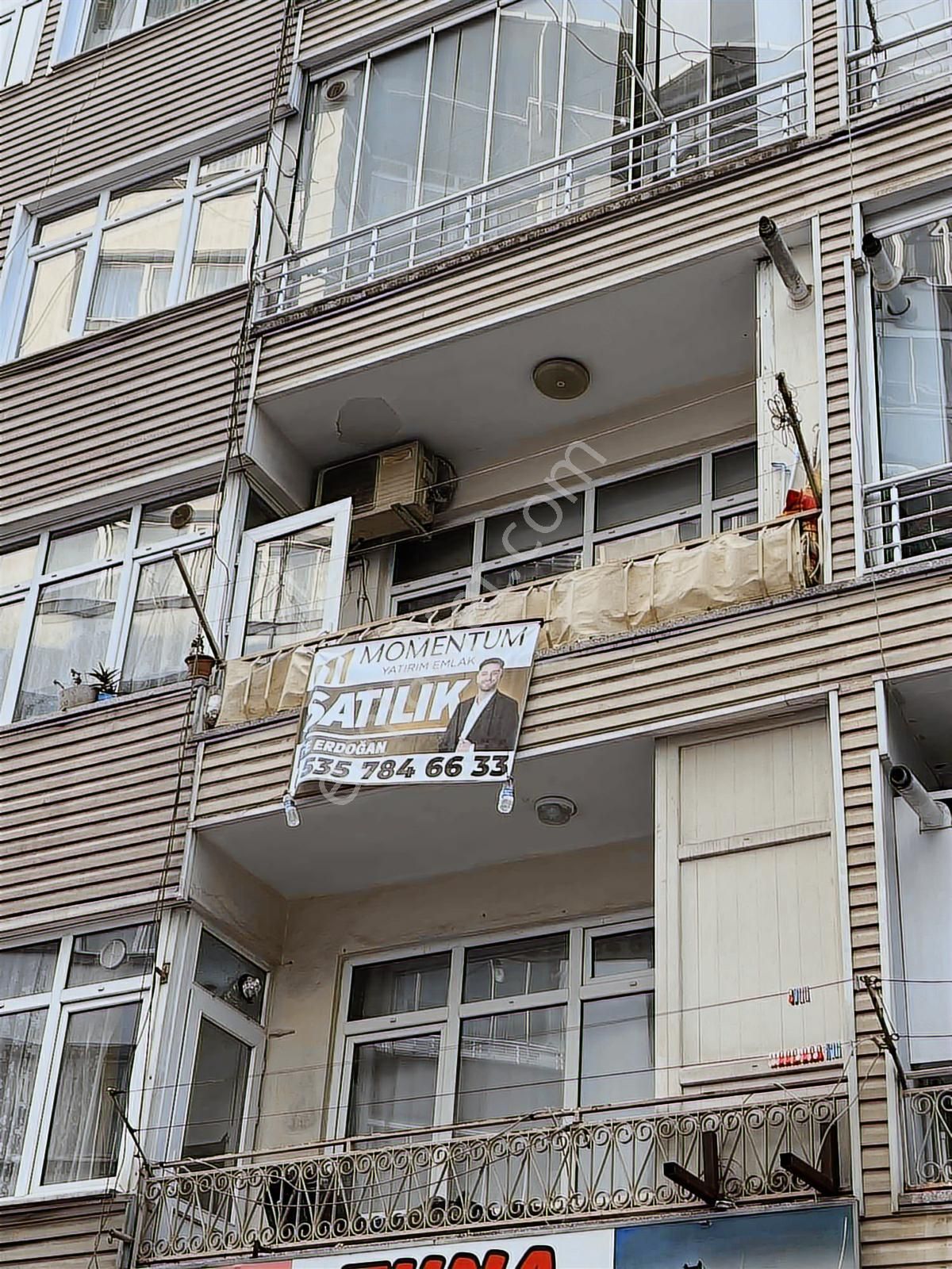 Modern Pazarında 2. Kat Temiz Geniş Odalı 2+1 - Görsel 34