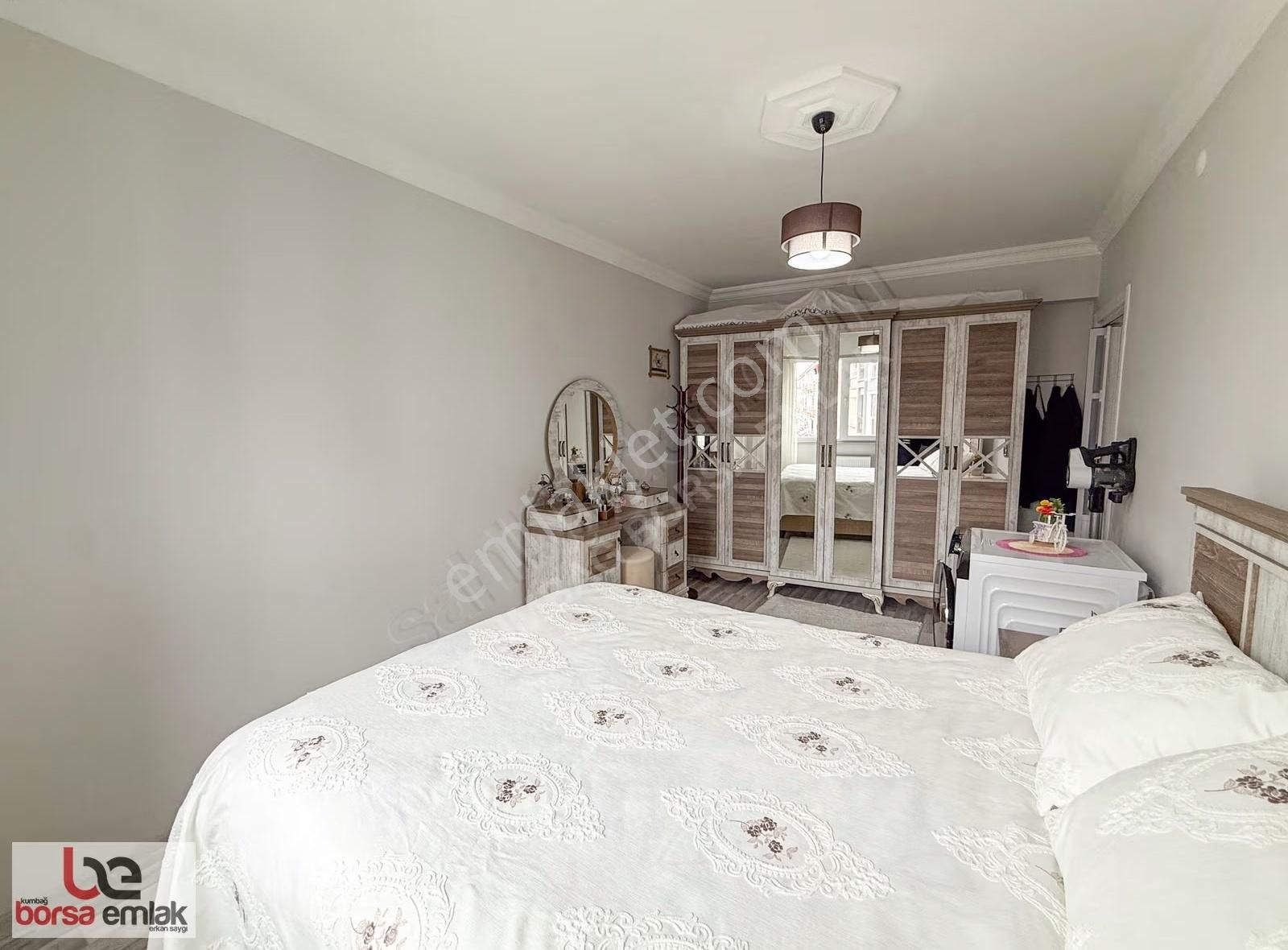 Kumbağ Pazar Sokağına Yakın İskanlı Satılık Geniş 2+1 Daire - Görsel 32