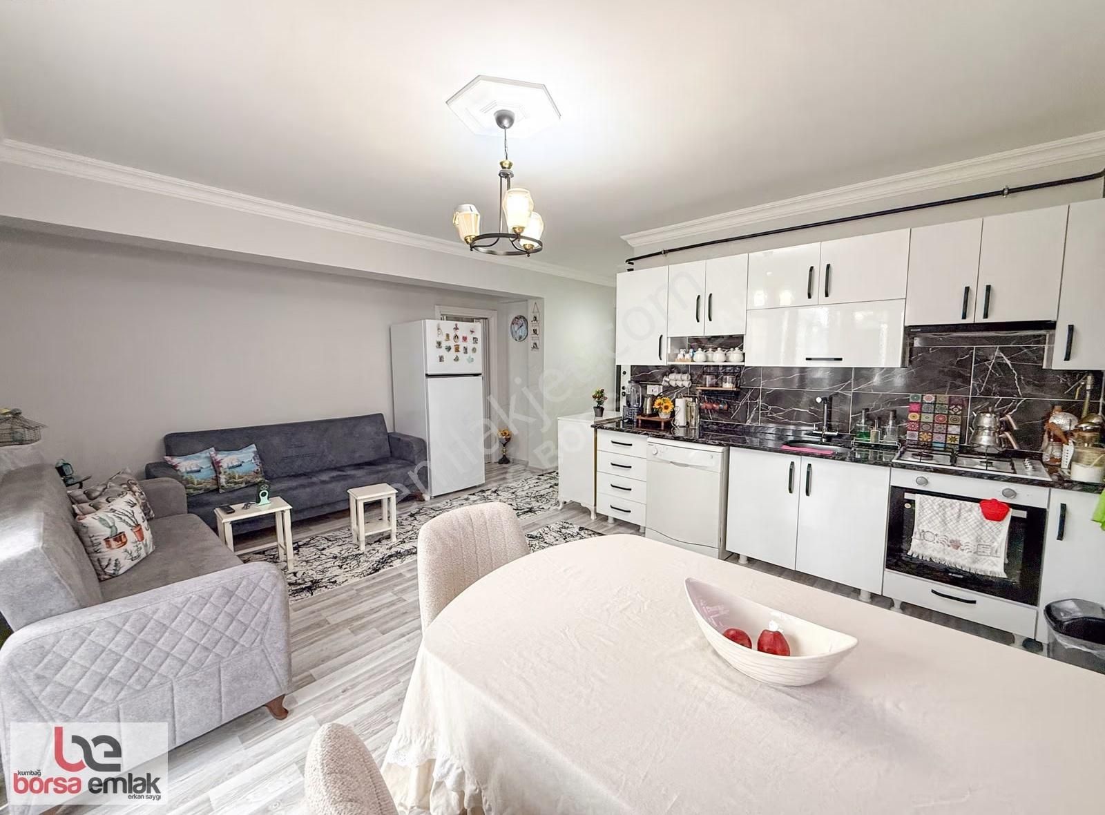Kumbağ Pazar Sokağına Yakın İskanlı Satılık Geniş 2+1 Daire - Görsel 23