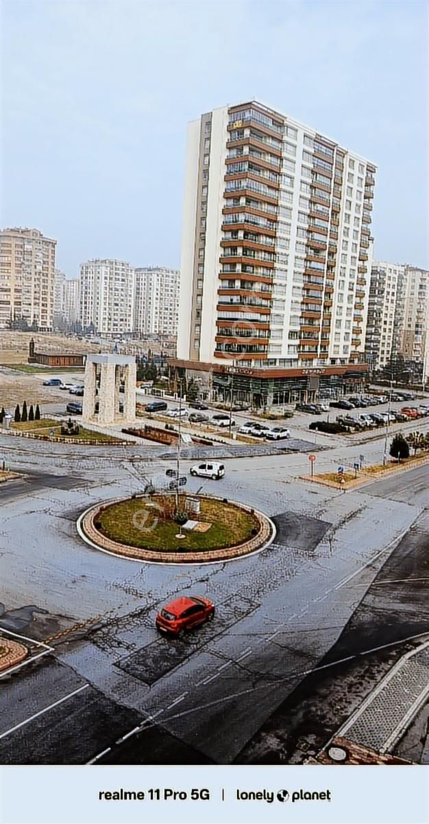 Pn Den Yıldırım Beyazıt Mah 3+1 Anabulvar Üzerinde.. Orta Kat