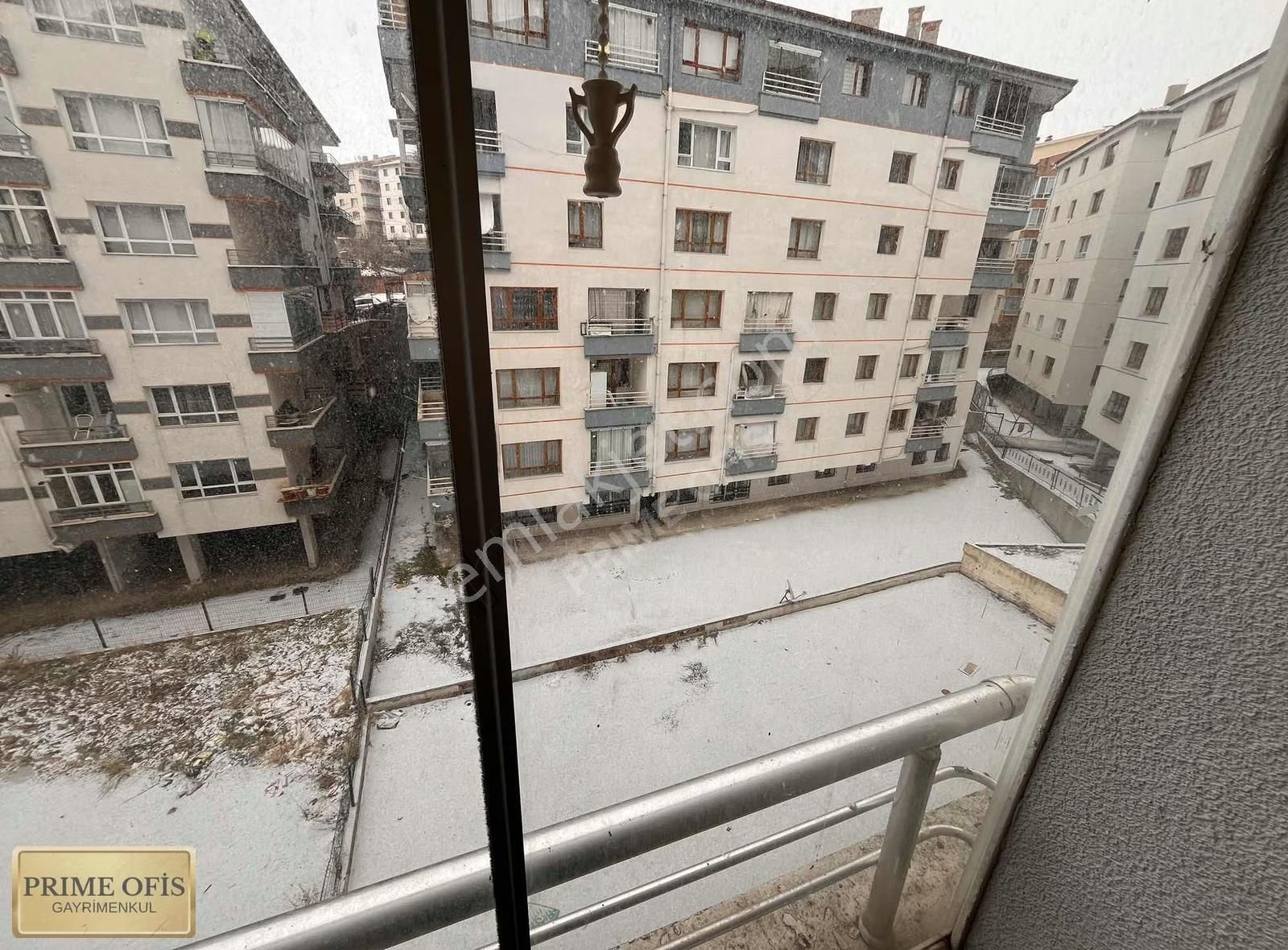 Başak Mahallesinde Kat Konumunda 3+1 - Görsel 9