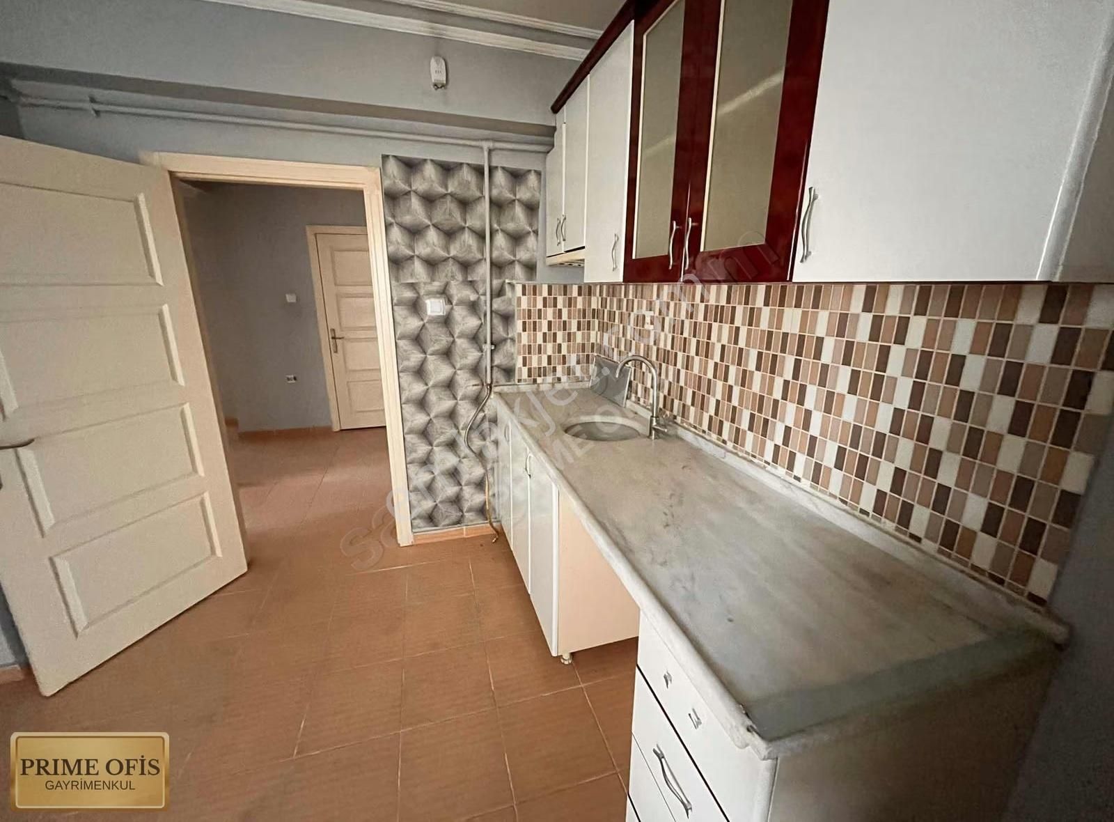 Başak Mahallesinde Kat Konumunda 3+1 - Görsel 16