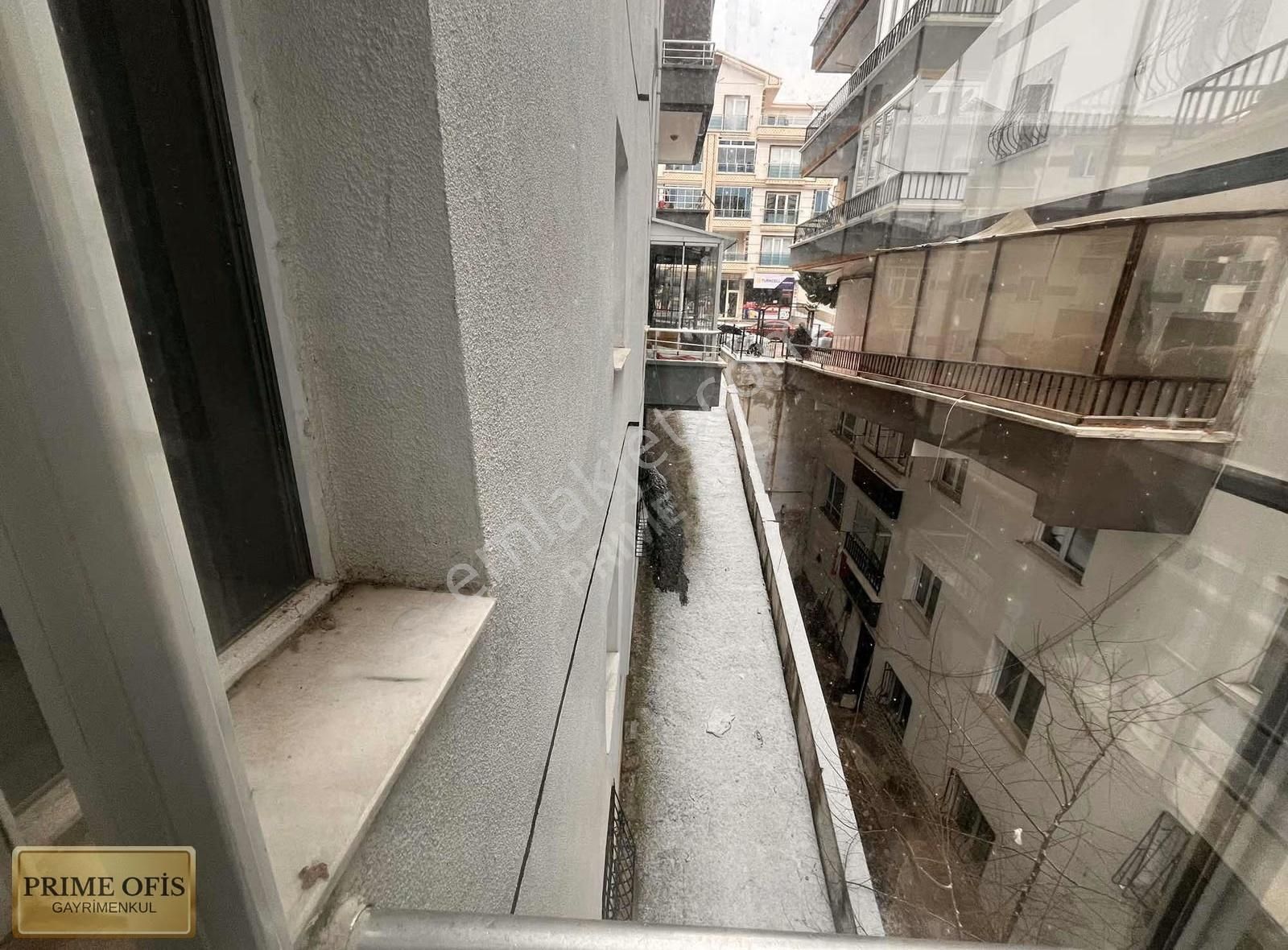 Başak Mahallesinde Kat Konumunda 3+1 - Görsel 35