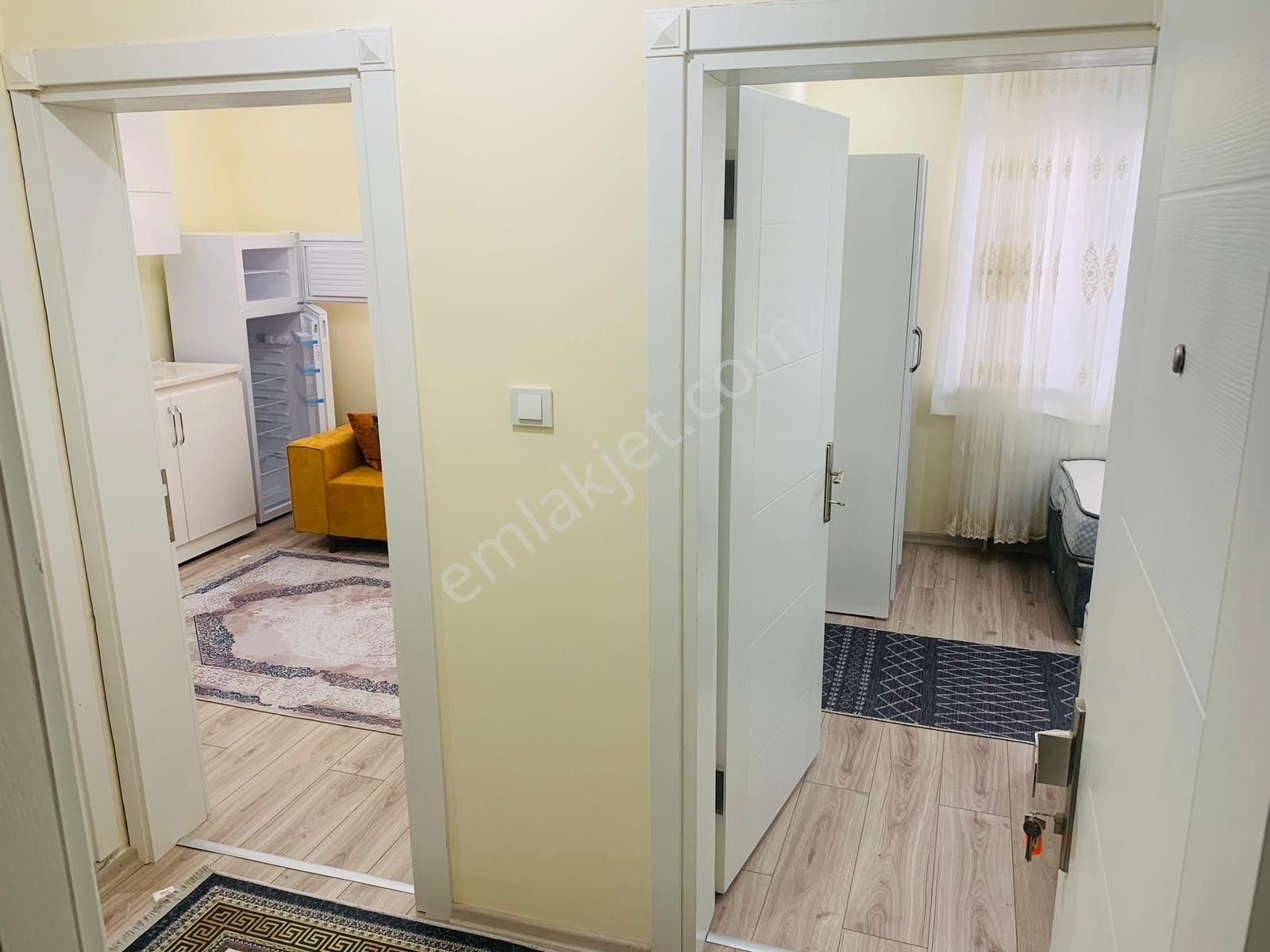 Asel'den Cafeler Sok. 500 Mt Mesafe 1+1 Yeni Eşyalı Daire - Görsel 2