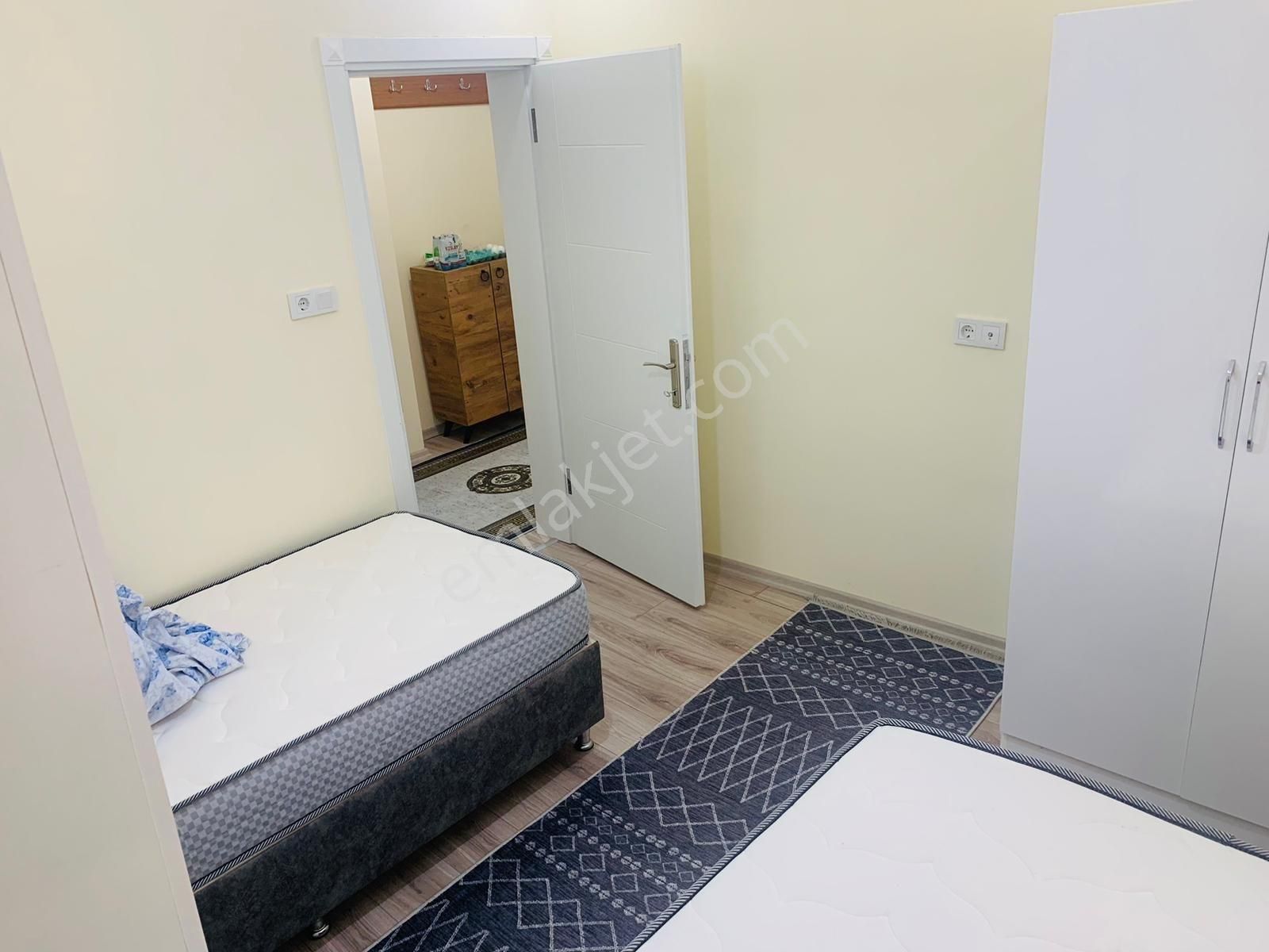 Asel'den Cafeler Sok. 500 Mt Mesafe 1+1 Yeni Eşyalı Daire - Görsel 4