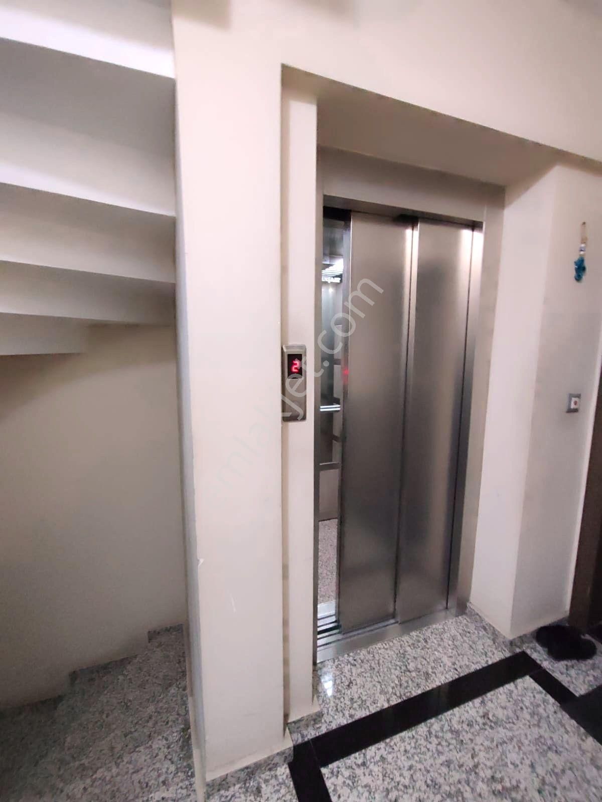 Başkut'tan Şemikler-anadolu Caddesi Yakını Kiralık 3+1 Daire - Görsel 23