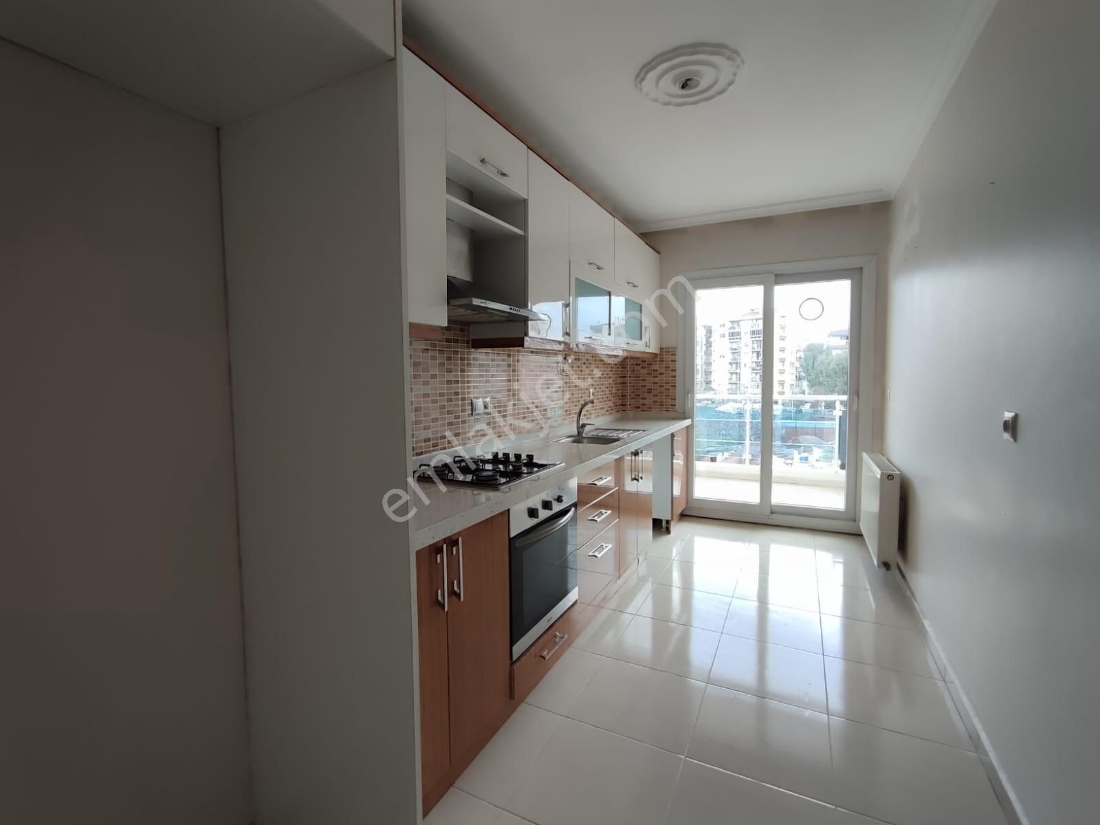 Başkut'tan Şemikler-anadolu Caddesi Yakını Kiralık 3+1 Daire - Görsel 9