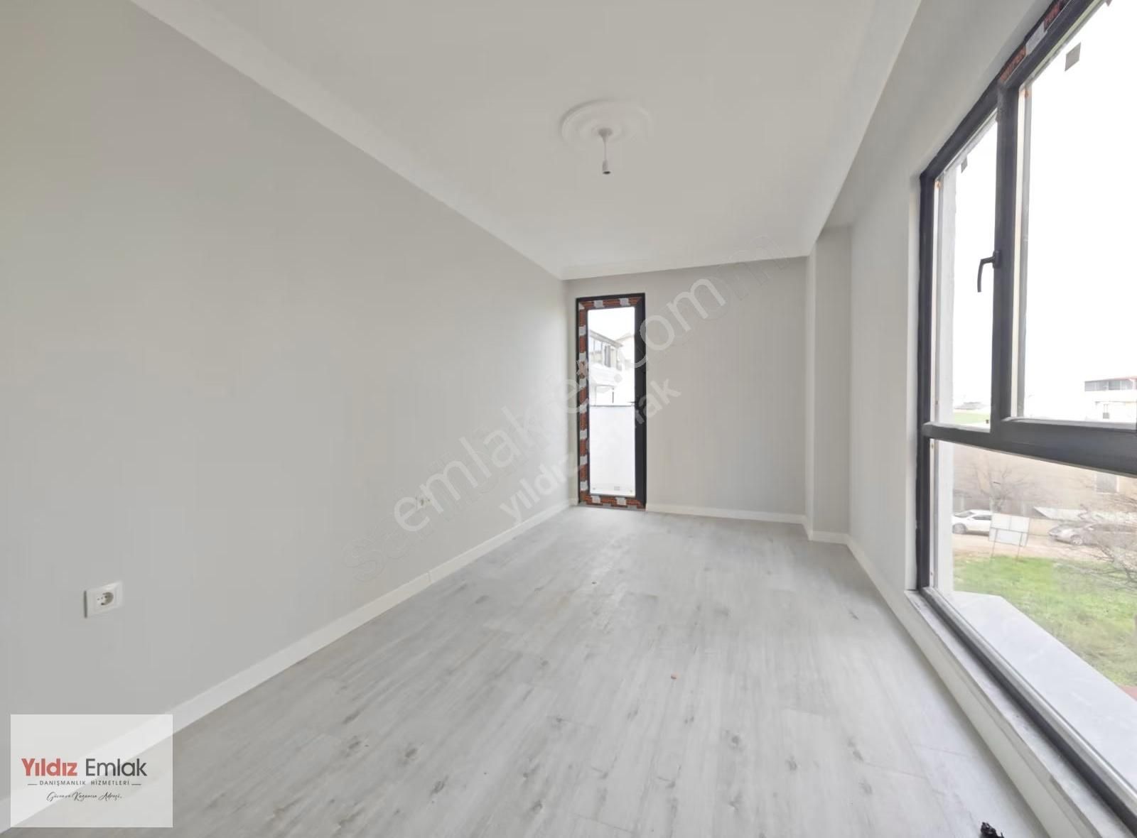 Kazım Karabekir Mah.de Tuzla Caddesi Yakını 3+1 Ara Kat - Görsel 11