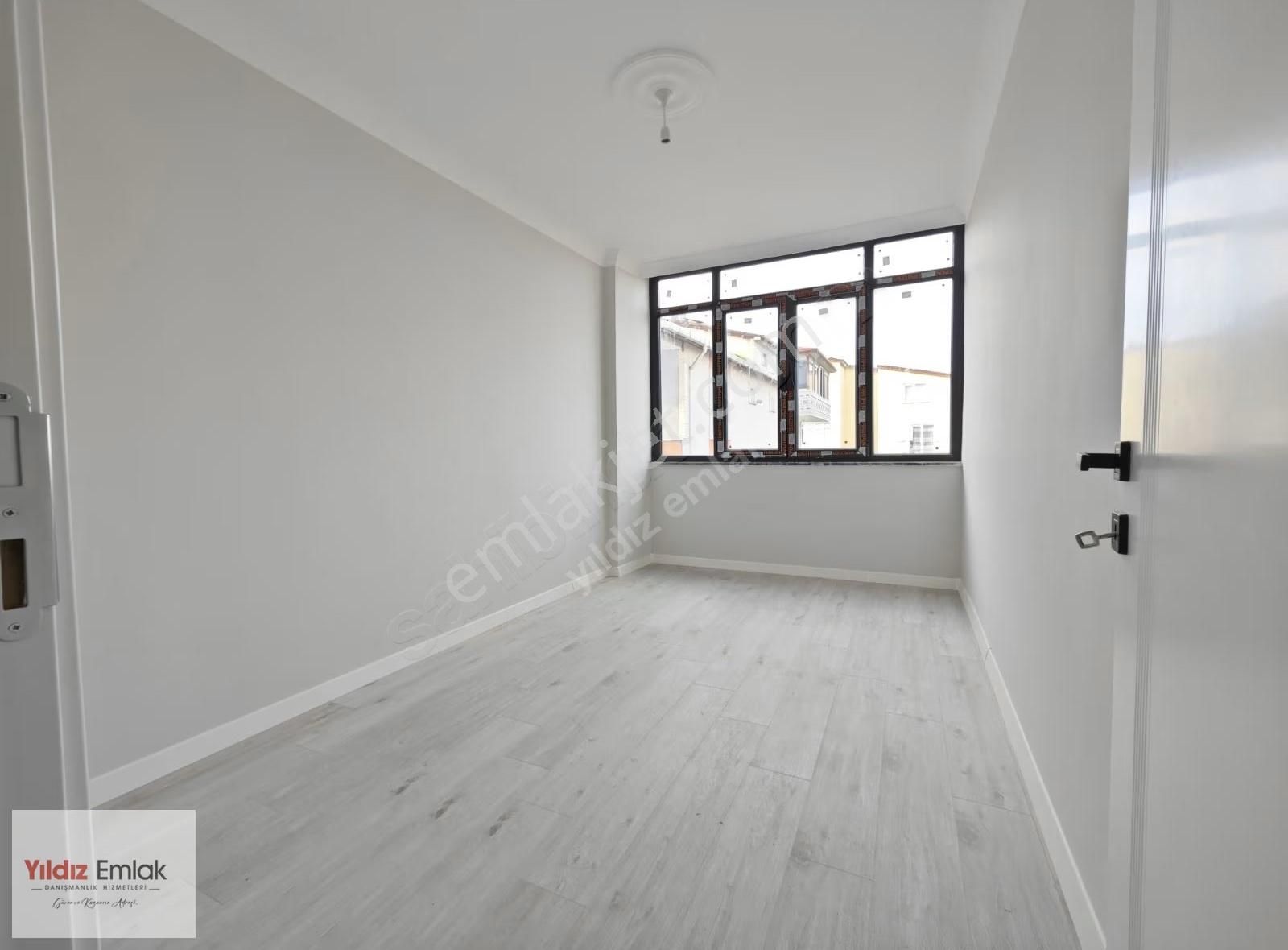 Kazım Karabekir Mah.de Tuzla Caddesi Yakını 3+1 Ara Kat - Görsel 30