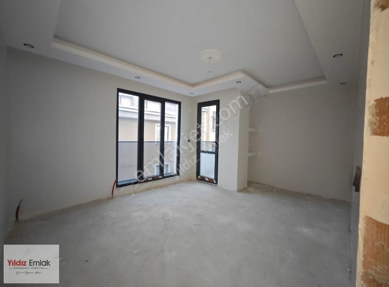 Bağlarbaşı Mah.de Tuzla Caddesi Yakını Satılık 2+1 Ara Kat - Görsel 2