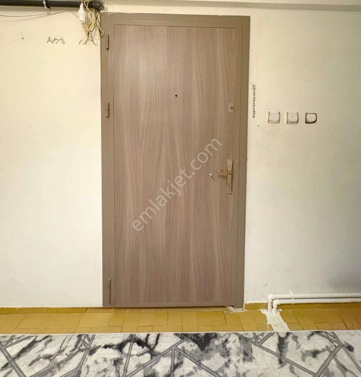 C21 Cius; Eşref Dinçer Mahallesinde 2+1 Ara Kat Eşyalı Satılık Daire - Görsel 14