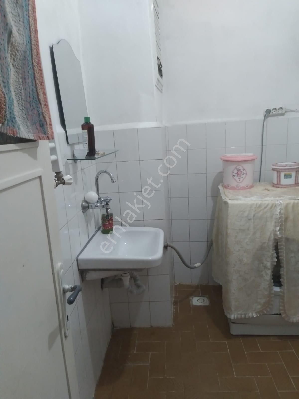 Atasehir Mevlana Mh.cadde Ustunde Temiz 2+1 Satilik Daire - Görsel 5