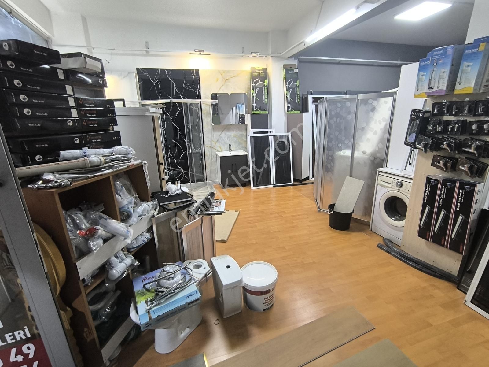 Ataşehirde Cadde Üzerınde 125m2 Satılık Dükkan - Görsel 13