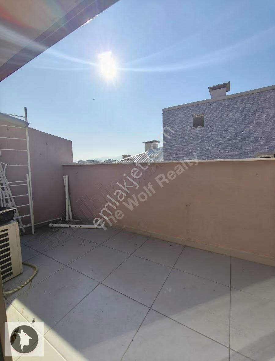 Çiğlide. Merkezi Konumda Satılık 2+1 Açık Mutfak Dubleks Daire - Görsel 6