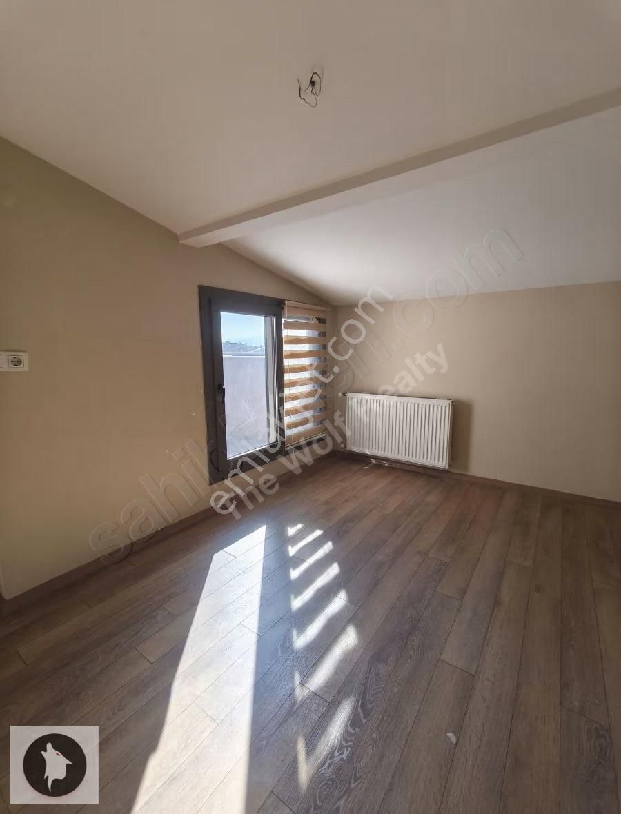 Çiğlide. Merkezi Konumda Satılık 2+1 Açık Mutfak Dubleks Daire - Görsel 3