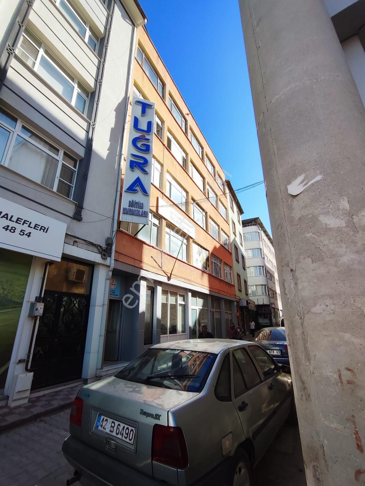 Konya Beyşehir Şehir Merkezinde Kiralık 5 Katlı Bina - Görsel 2