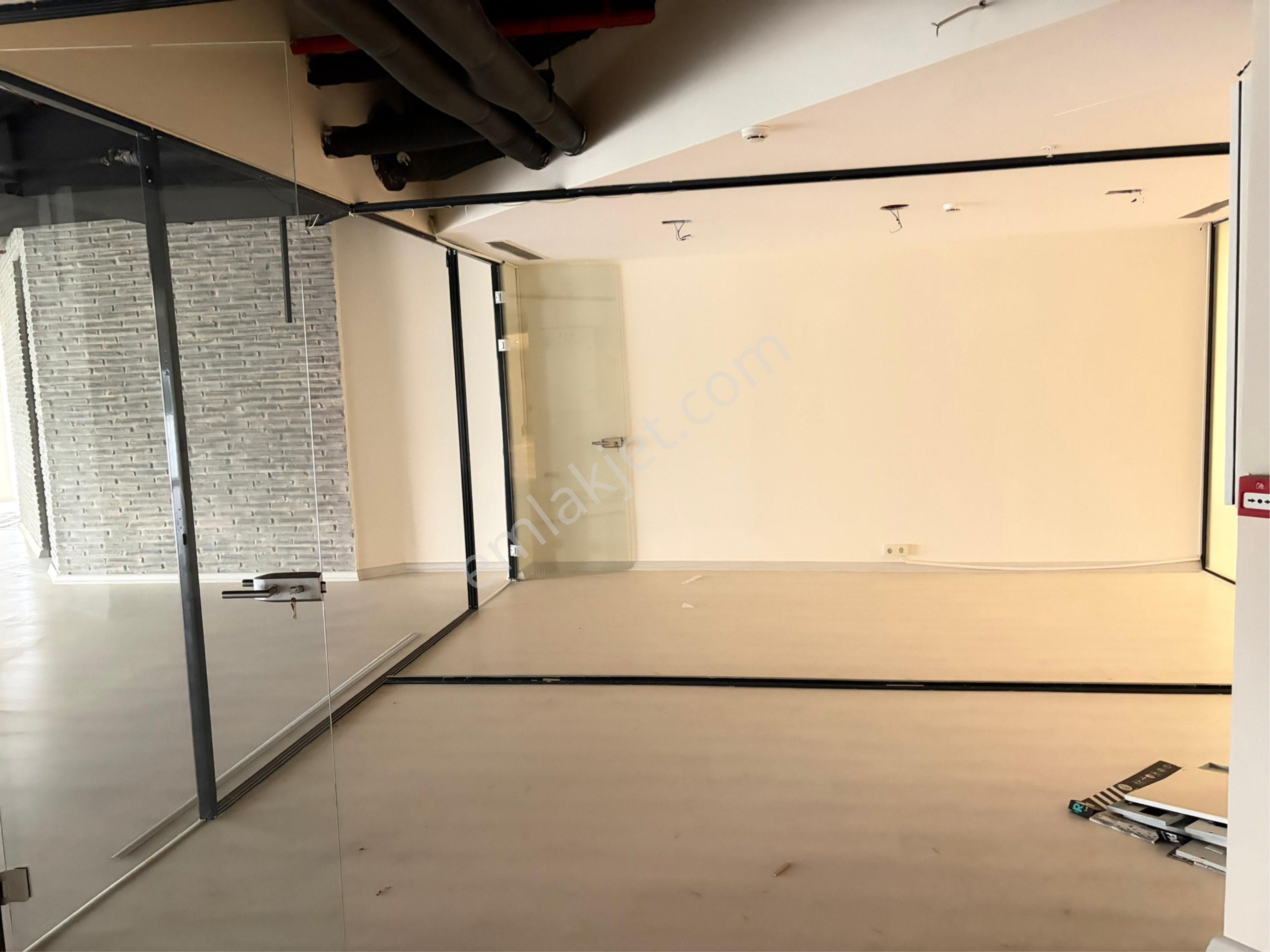 Dünya Ticaret Merkezi Egs De Net 257 M2 Kiralık Ofis