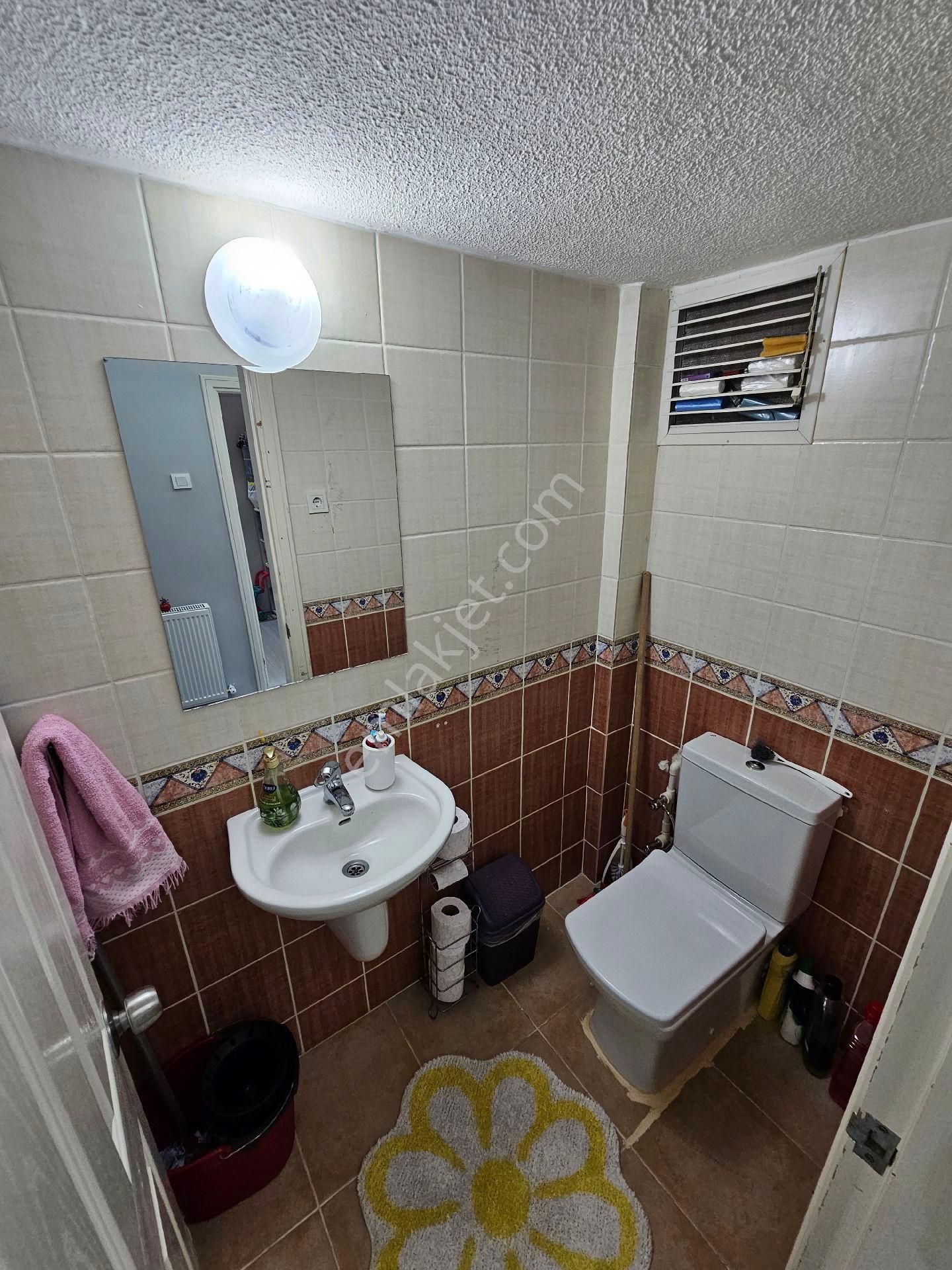 Beyazevlerde 3+1 4 Katlının 3. Katı Cam Balkonlu Doğalgazlı (asansör Yok) - Görsel 13