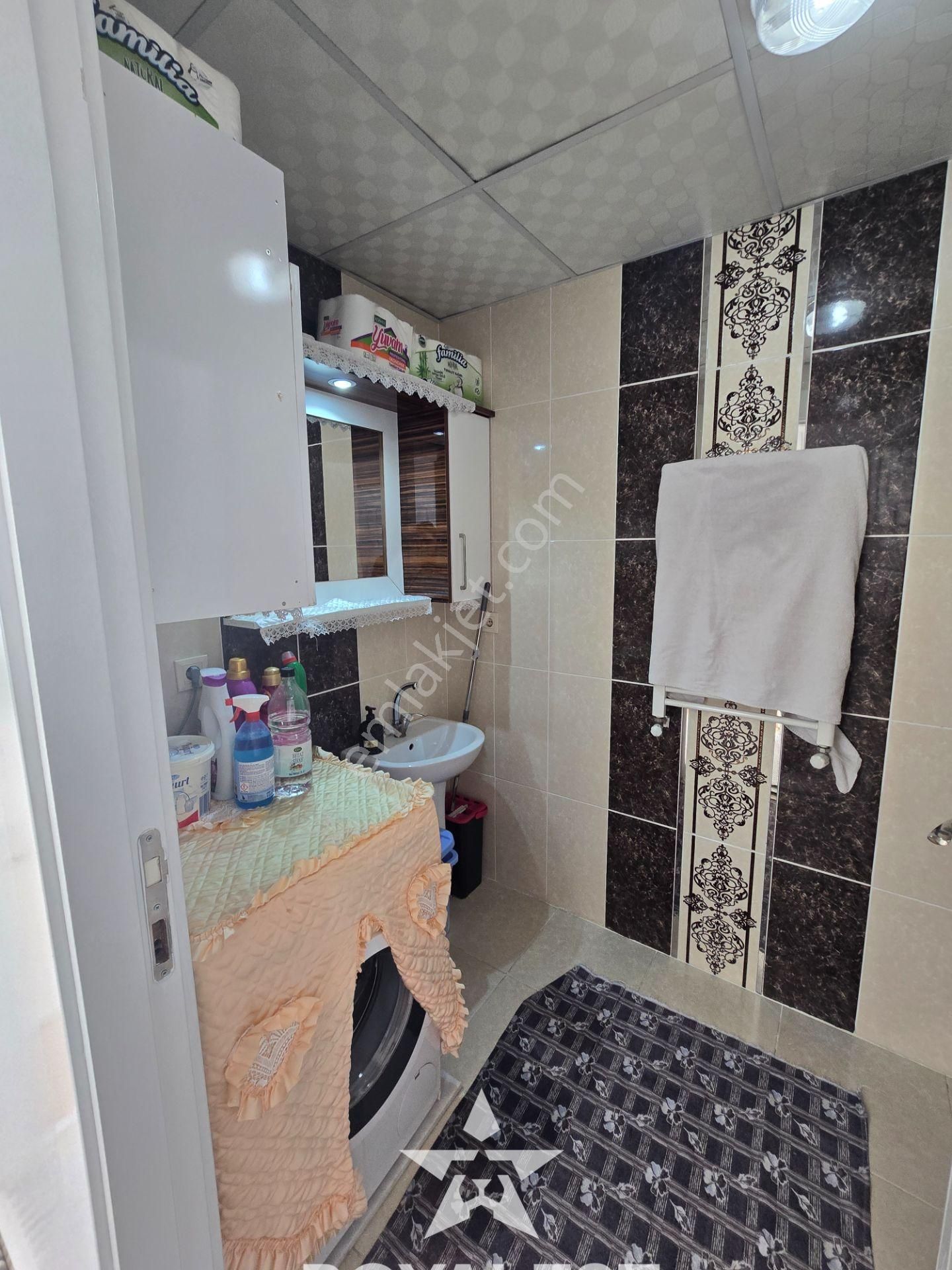 Royalest'ten Abdülhamit Han'da İskanlı Bakımlı Ve Ferah 2+1 - Görsel 15