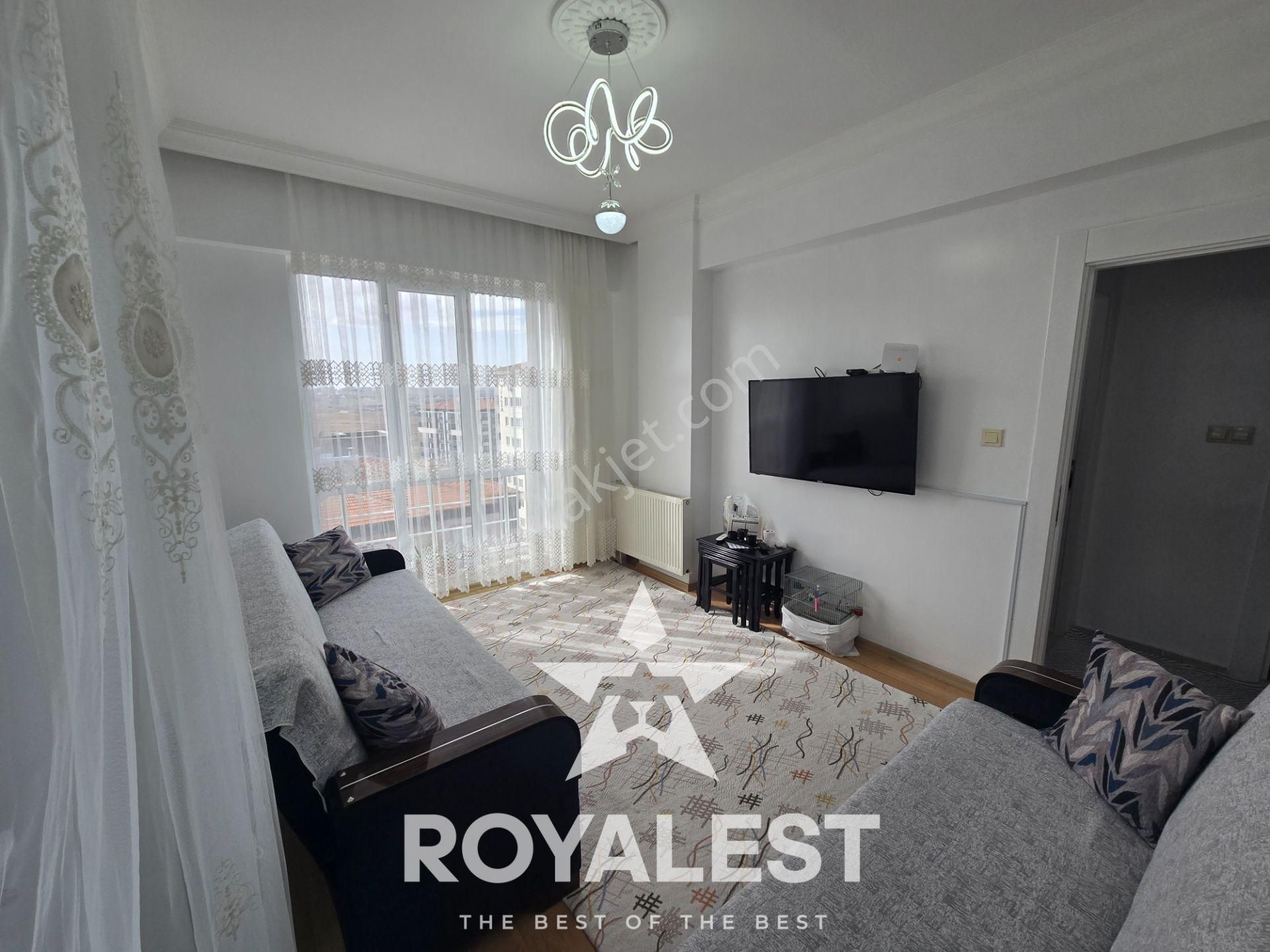 Royalest'ten Abdülhamit Han'da İskanlı Bakımlı Ve Ferah 2+1 - Görsel 4